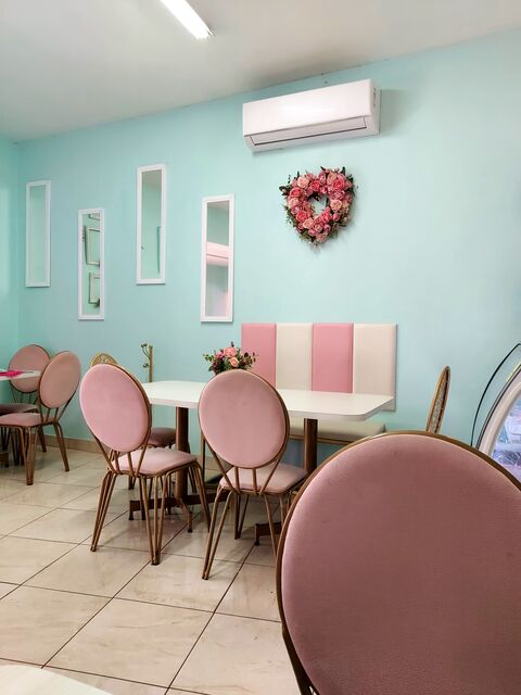 Amore Café image 8