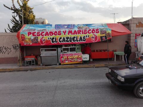 Pescados Y Mariscos El Cazuelas image 1
