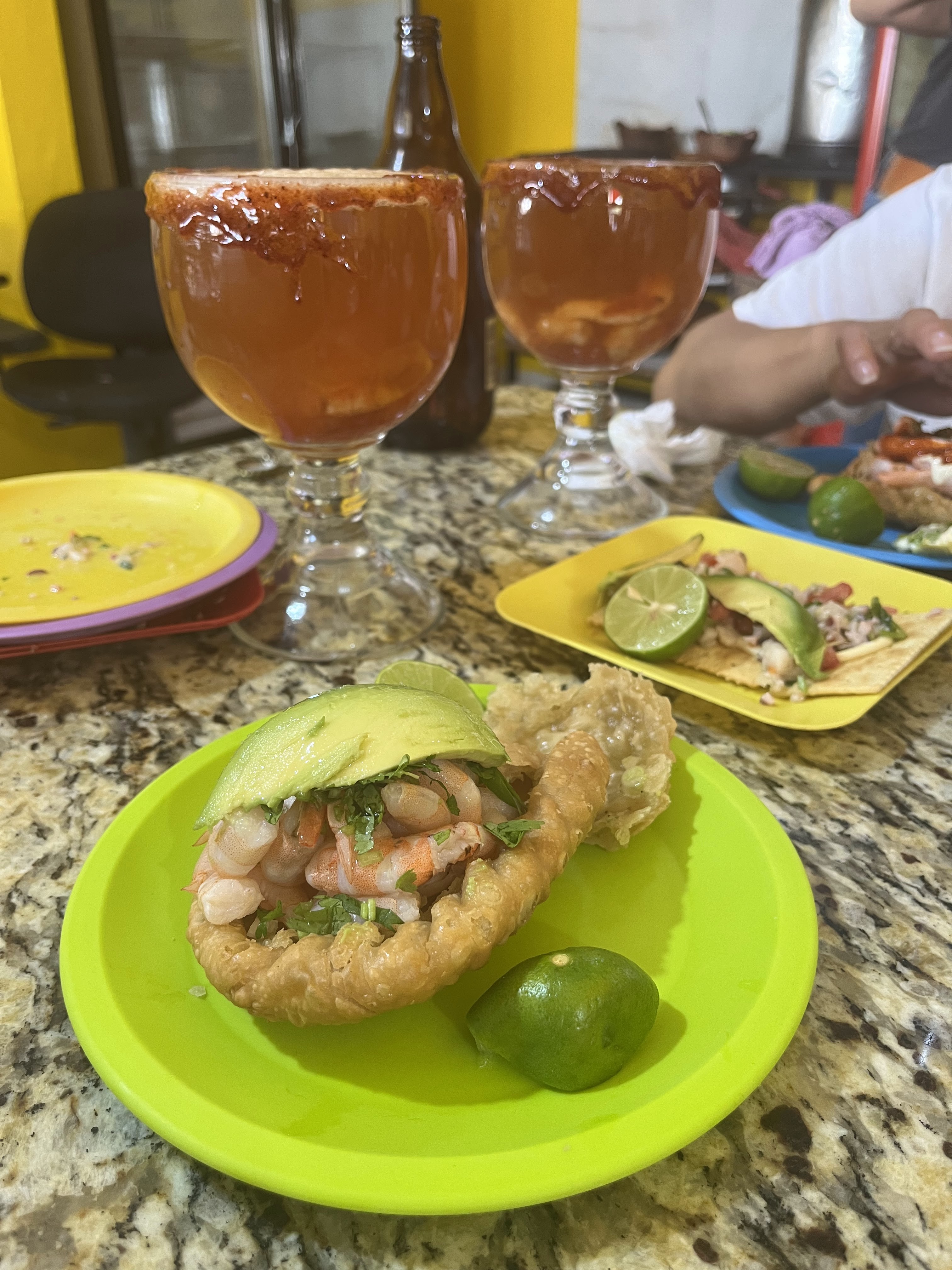 Pescados Y Mariscos El Cazuelas image 2