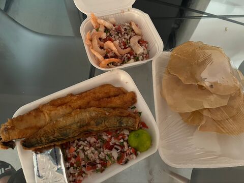 Pescados Y Mariscos El Cazuelas image 6