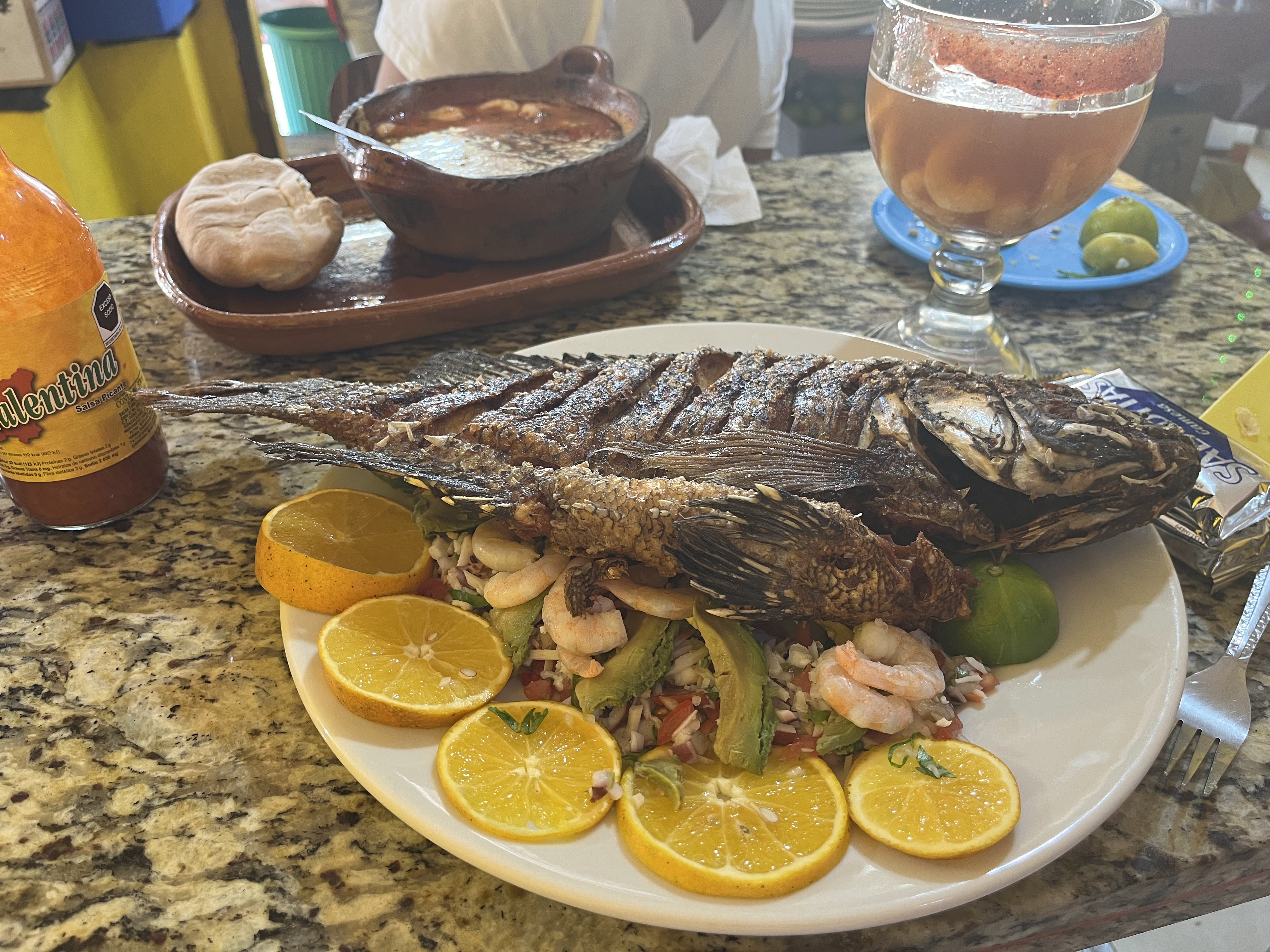 Pescados Y Mariscos El Cazuelas image 7