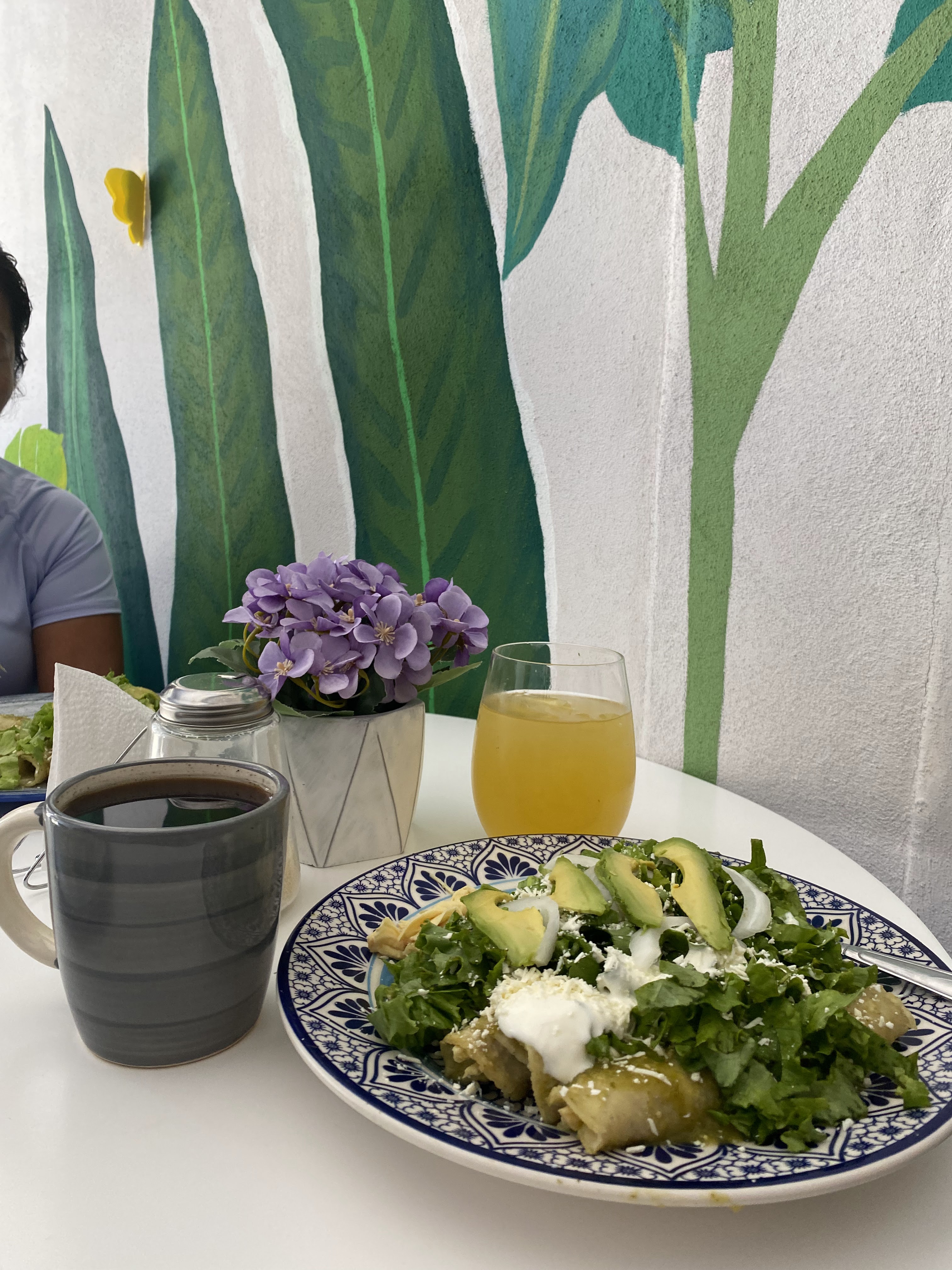 Buffet Victoria image 2