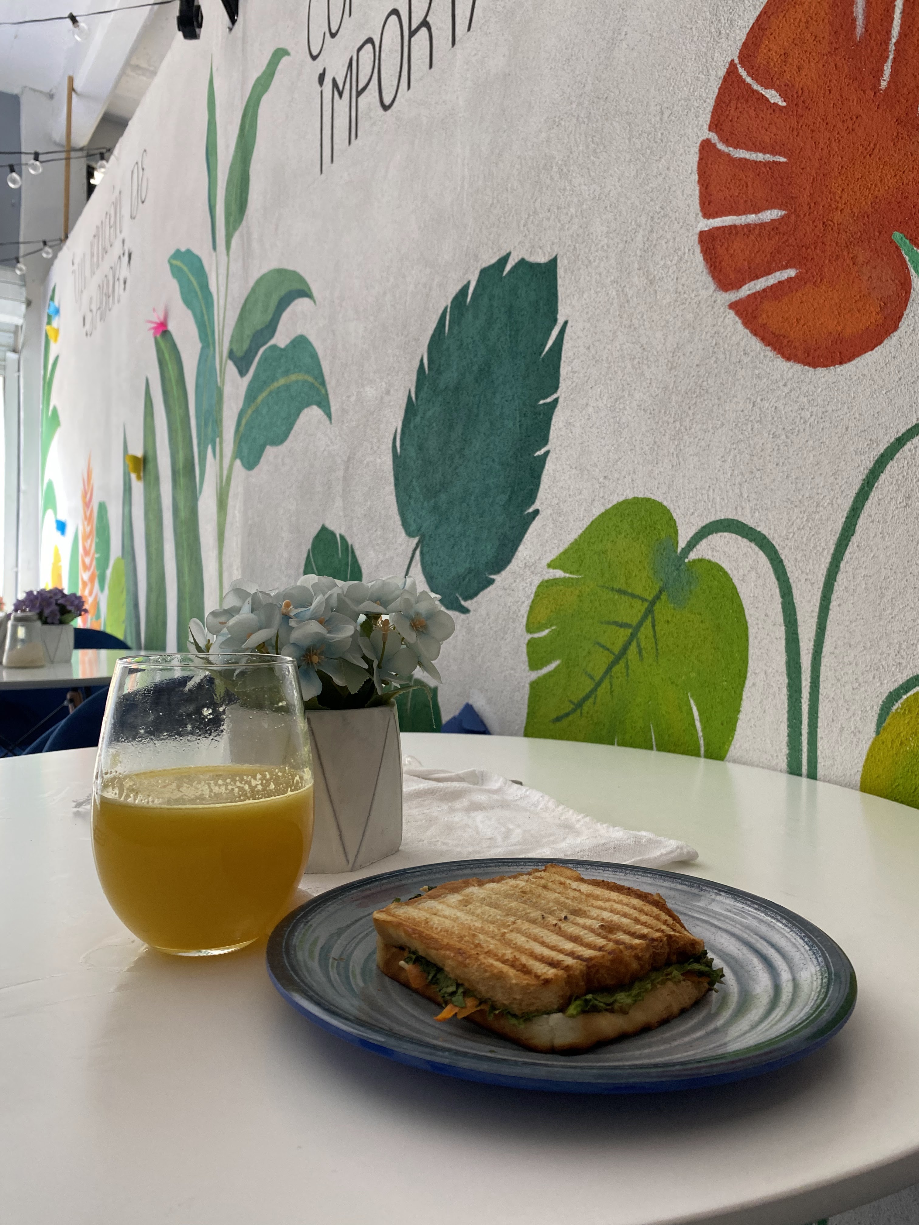 Buffet Victoria image 4