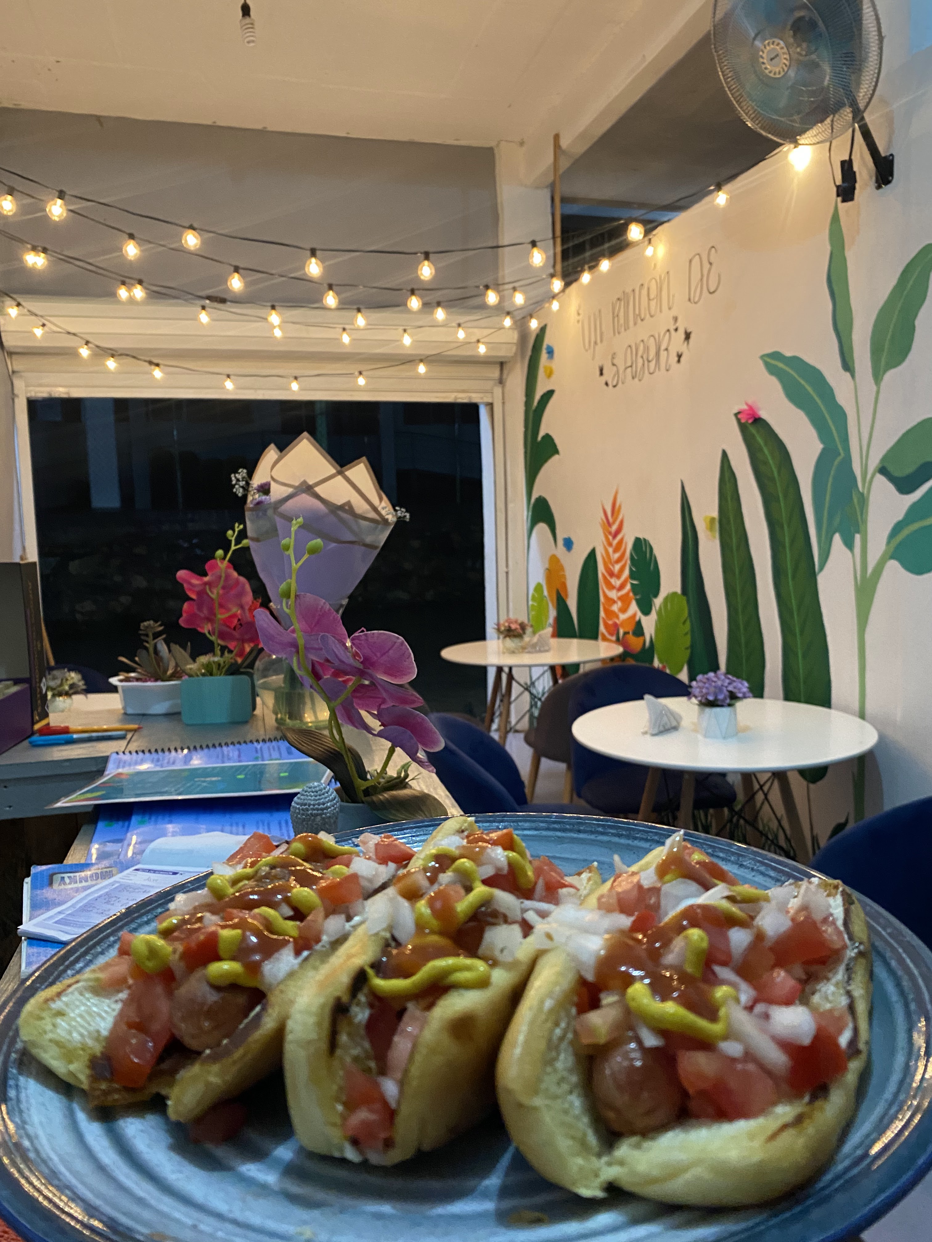 Buffet Victoria image 5