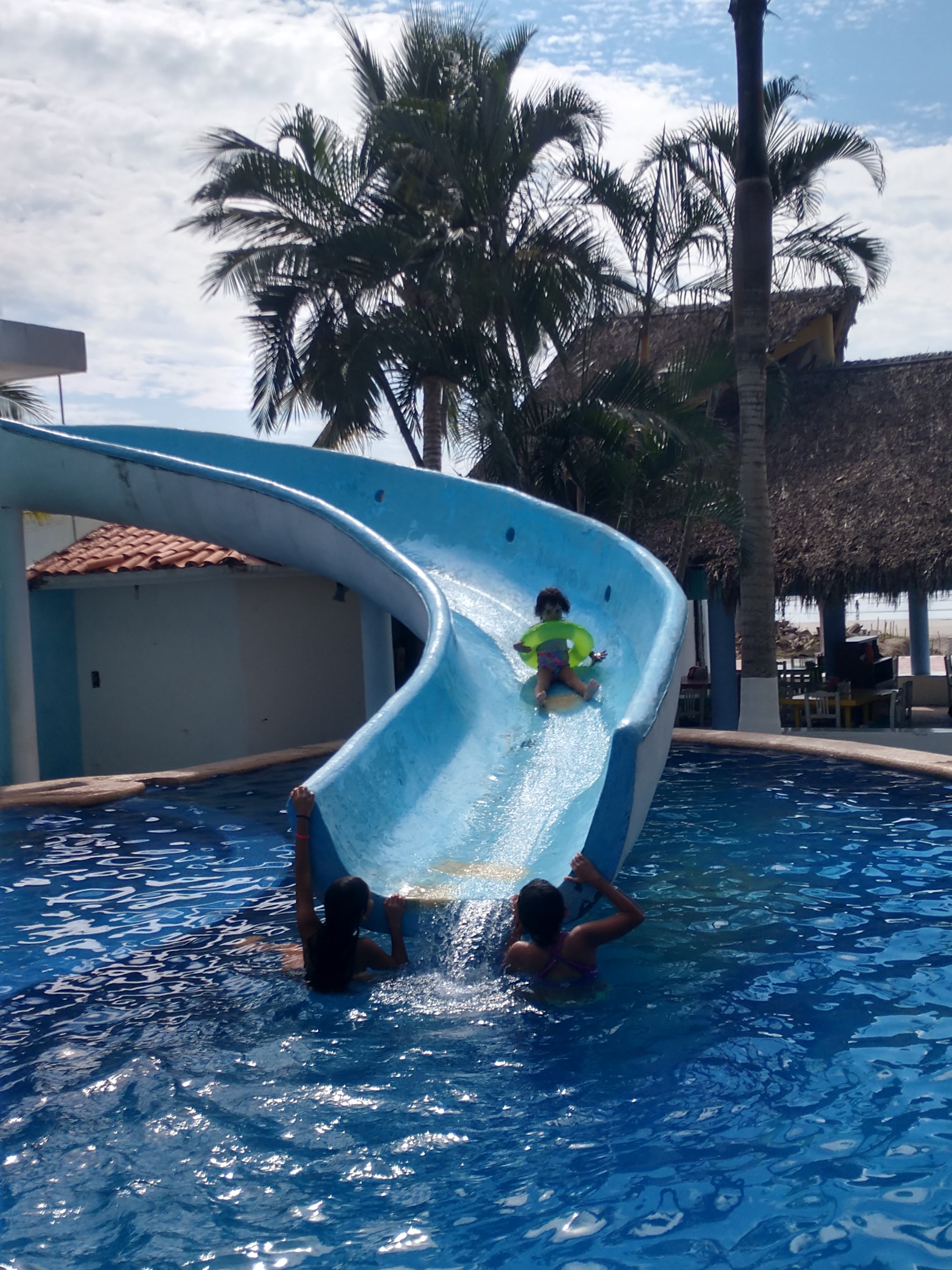 RESTAURANTE EL ESTERO MATANCHEN image 6