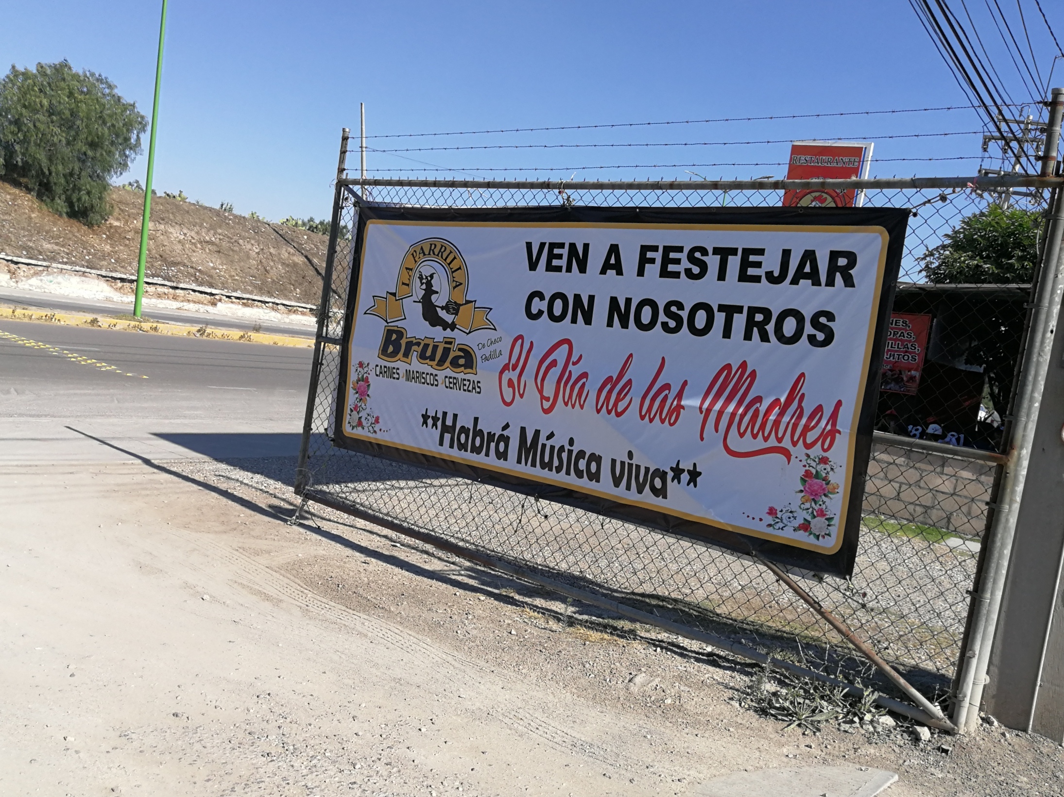 La Parrilla Bruja de Checo Padilla image 9