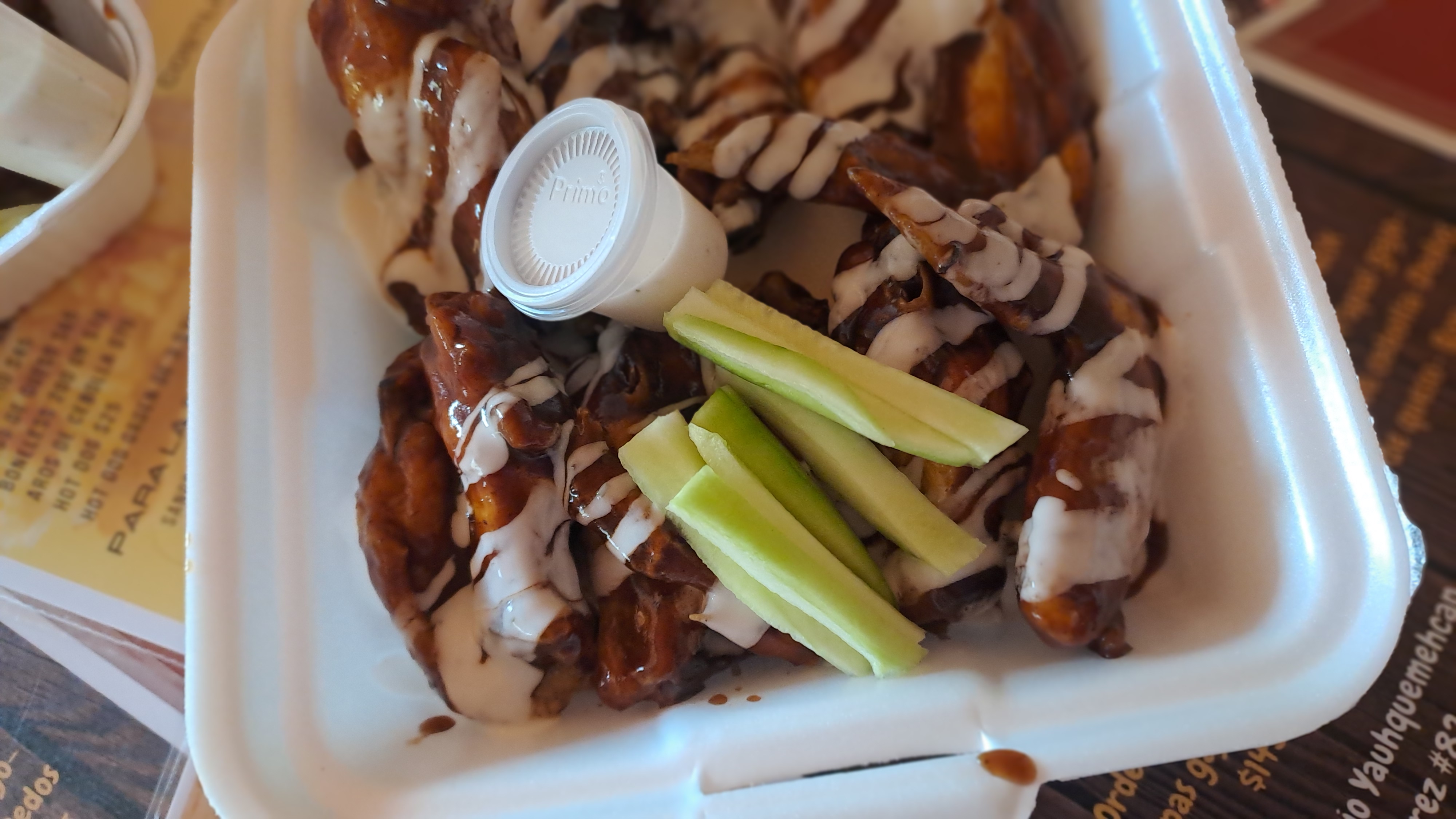 Santi's Alitas y Costillas image 6