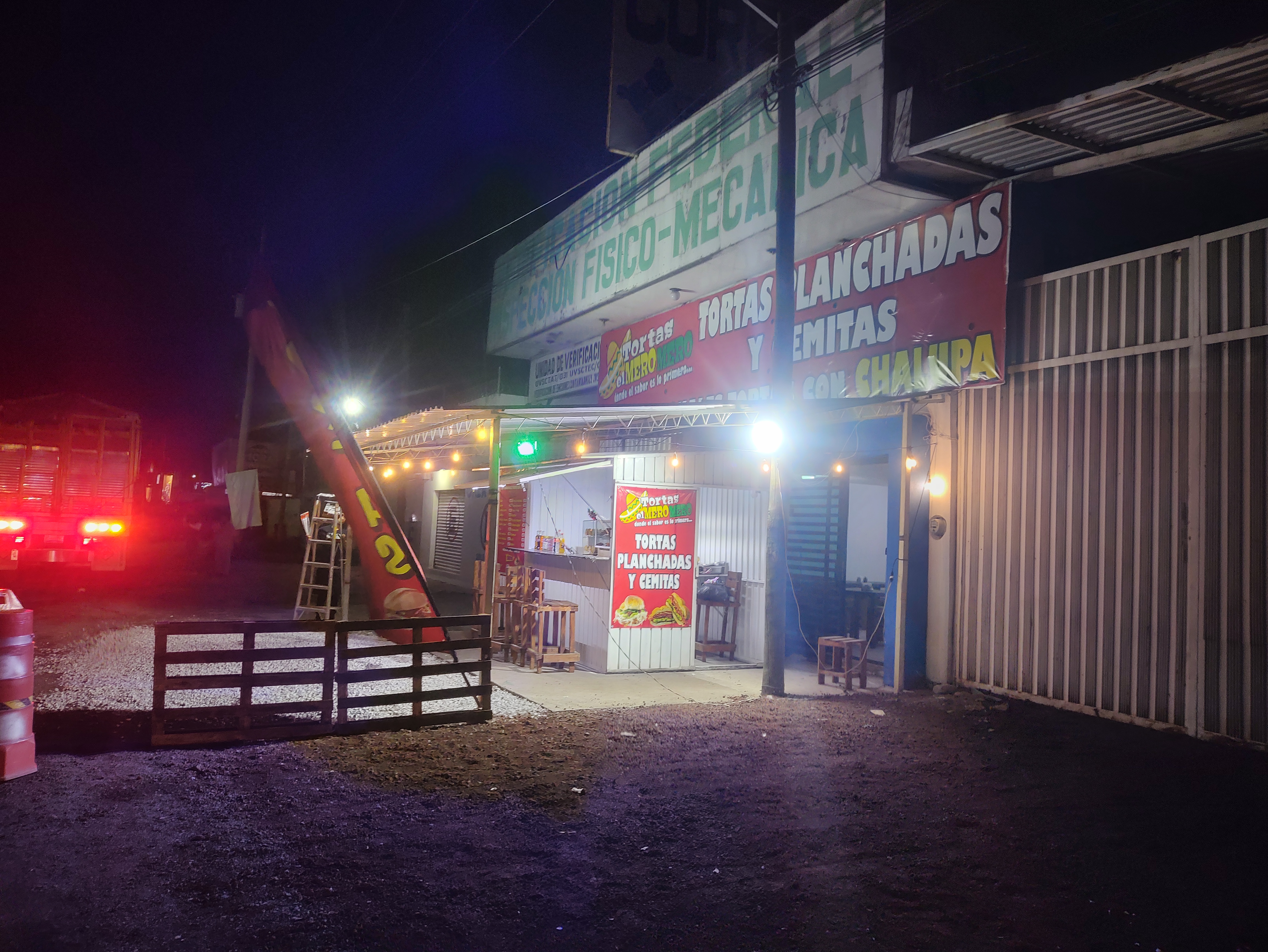 Tortas El Mero Mero image 7