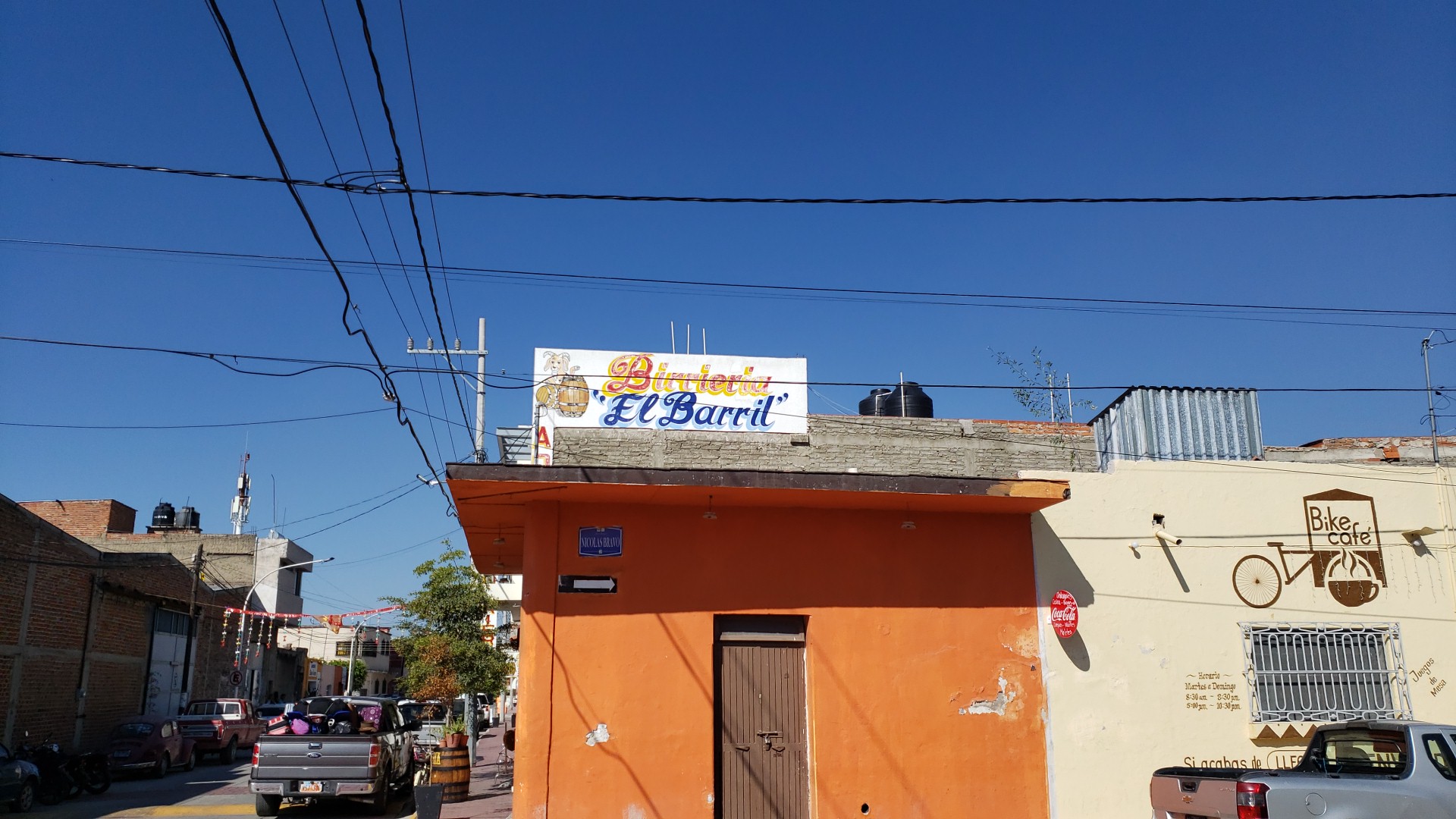 Birrieria El barril image 8