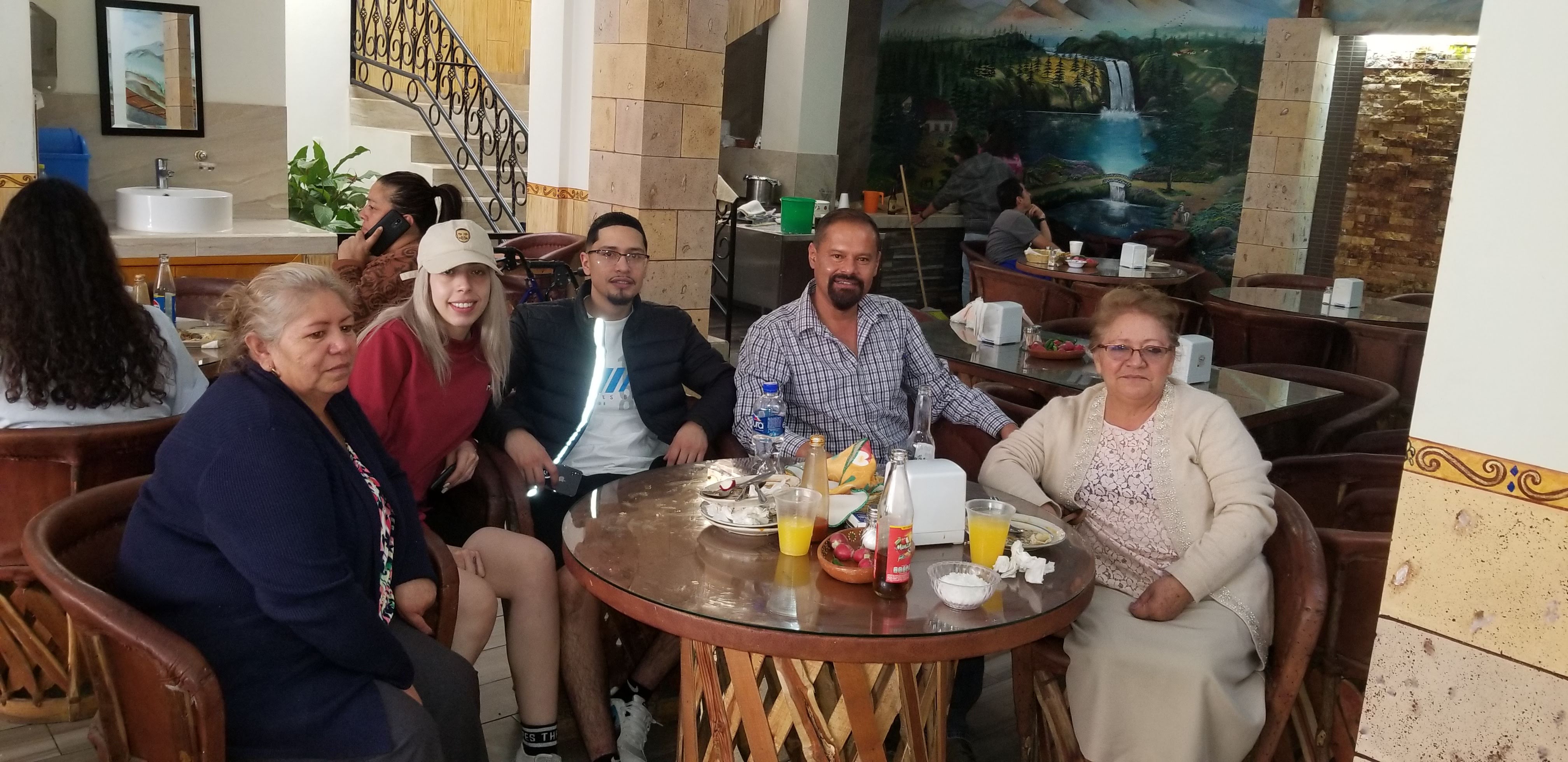 Birrieria El barril image 10