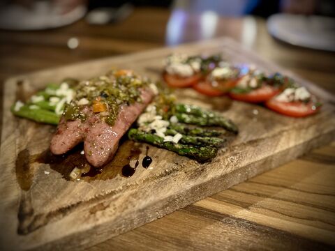 il bistro food & wine image 6