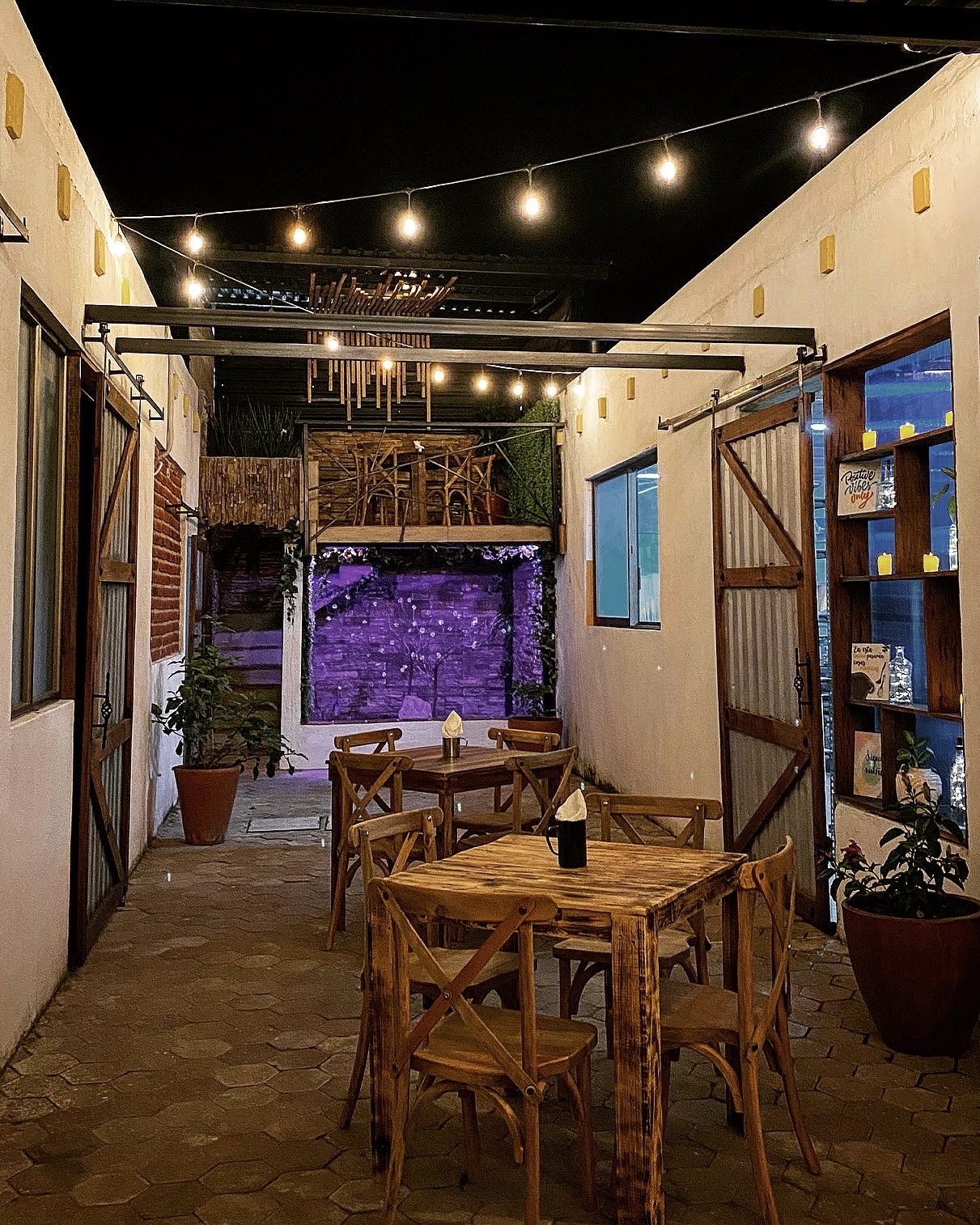 il bistro food & wine image 7