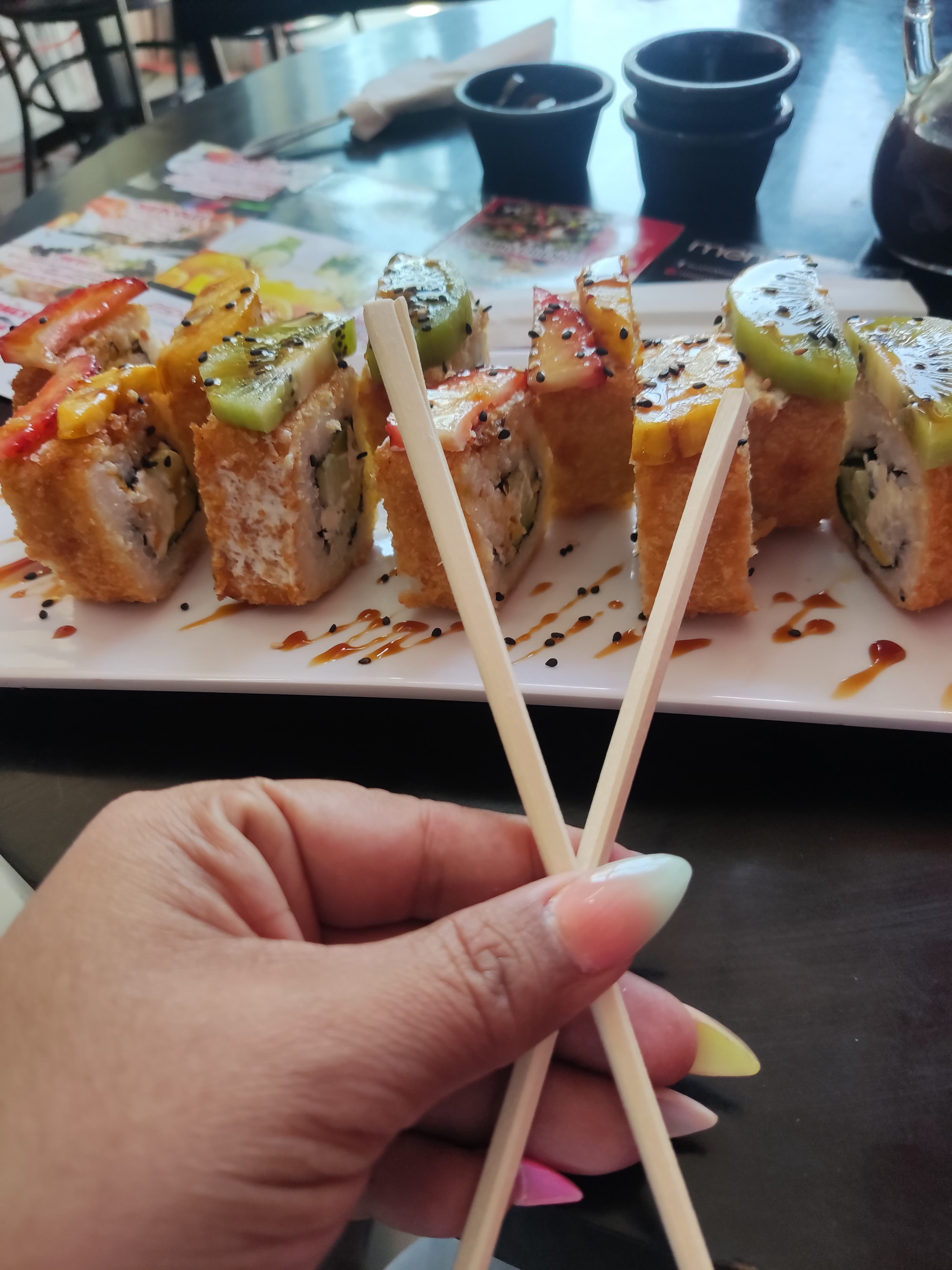 SUSHI MIAMI ROLL image 7
