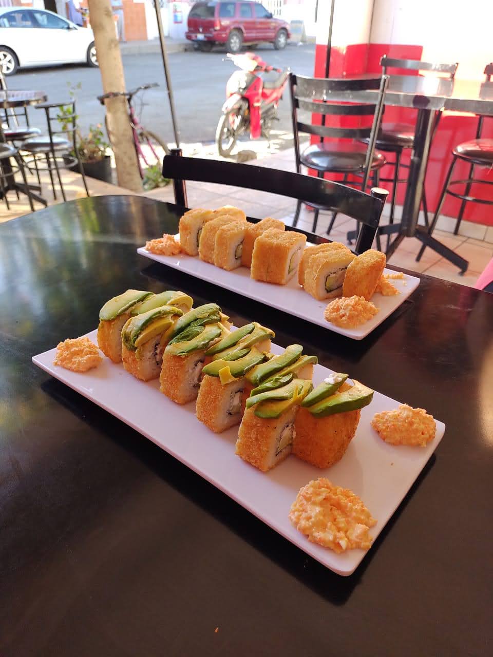 SUSHI MIAMI ROLL image 9