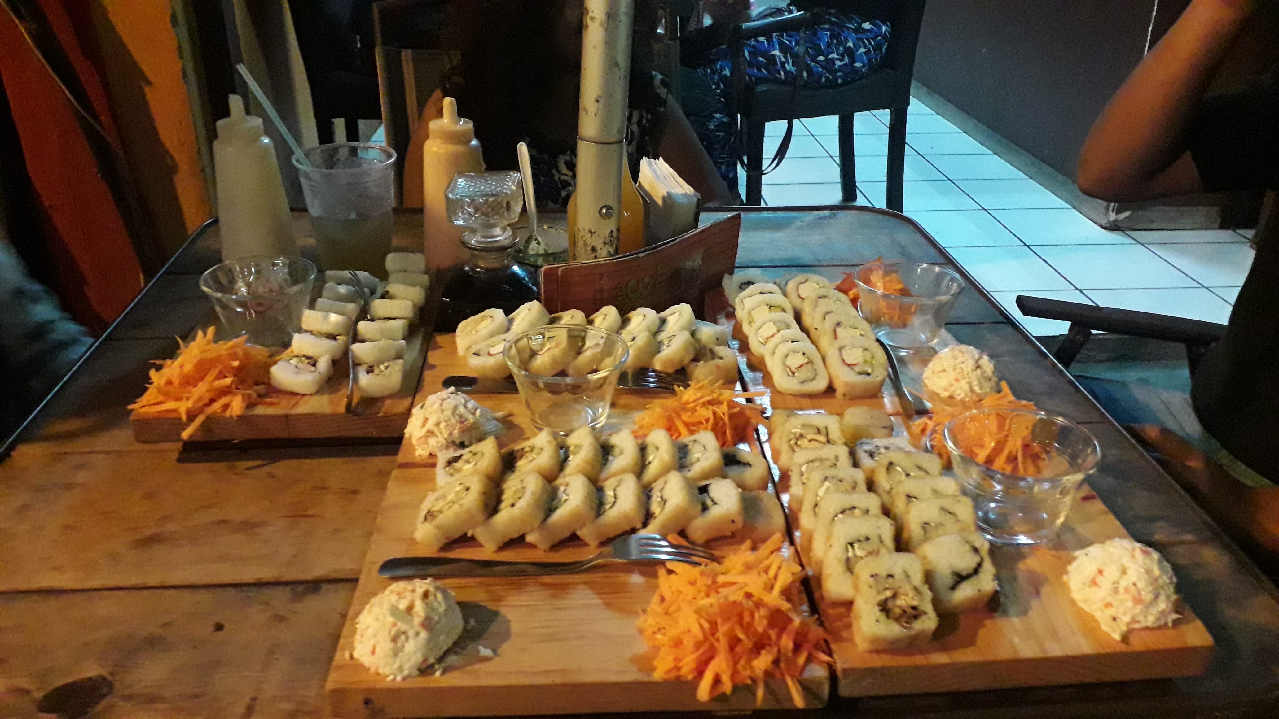 Sushi Los Plebes image 3