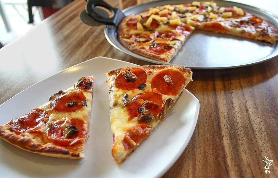 Amaretos Pizza La Barca image 8