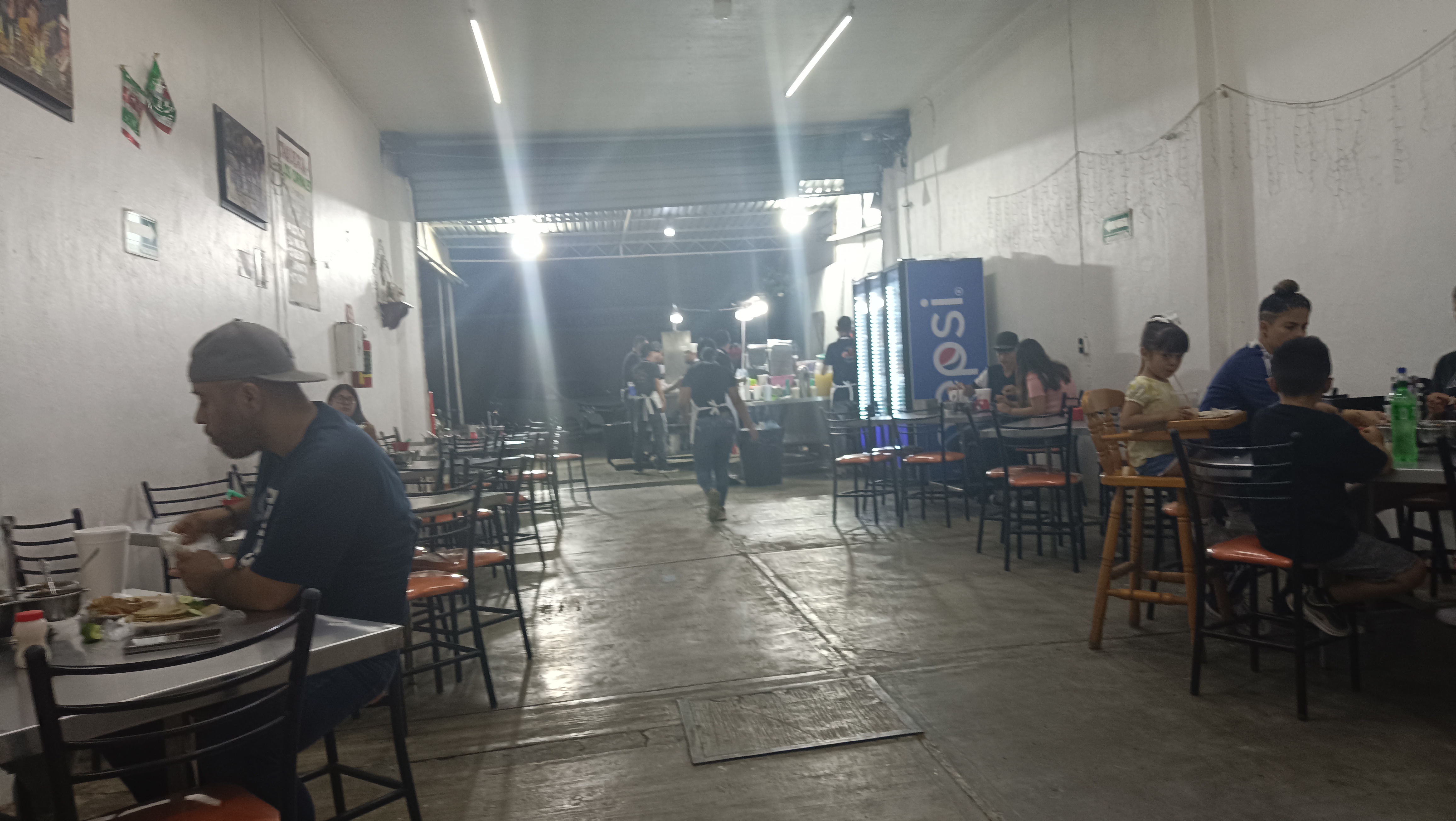 Taqueria los Carnales image 4