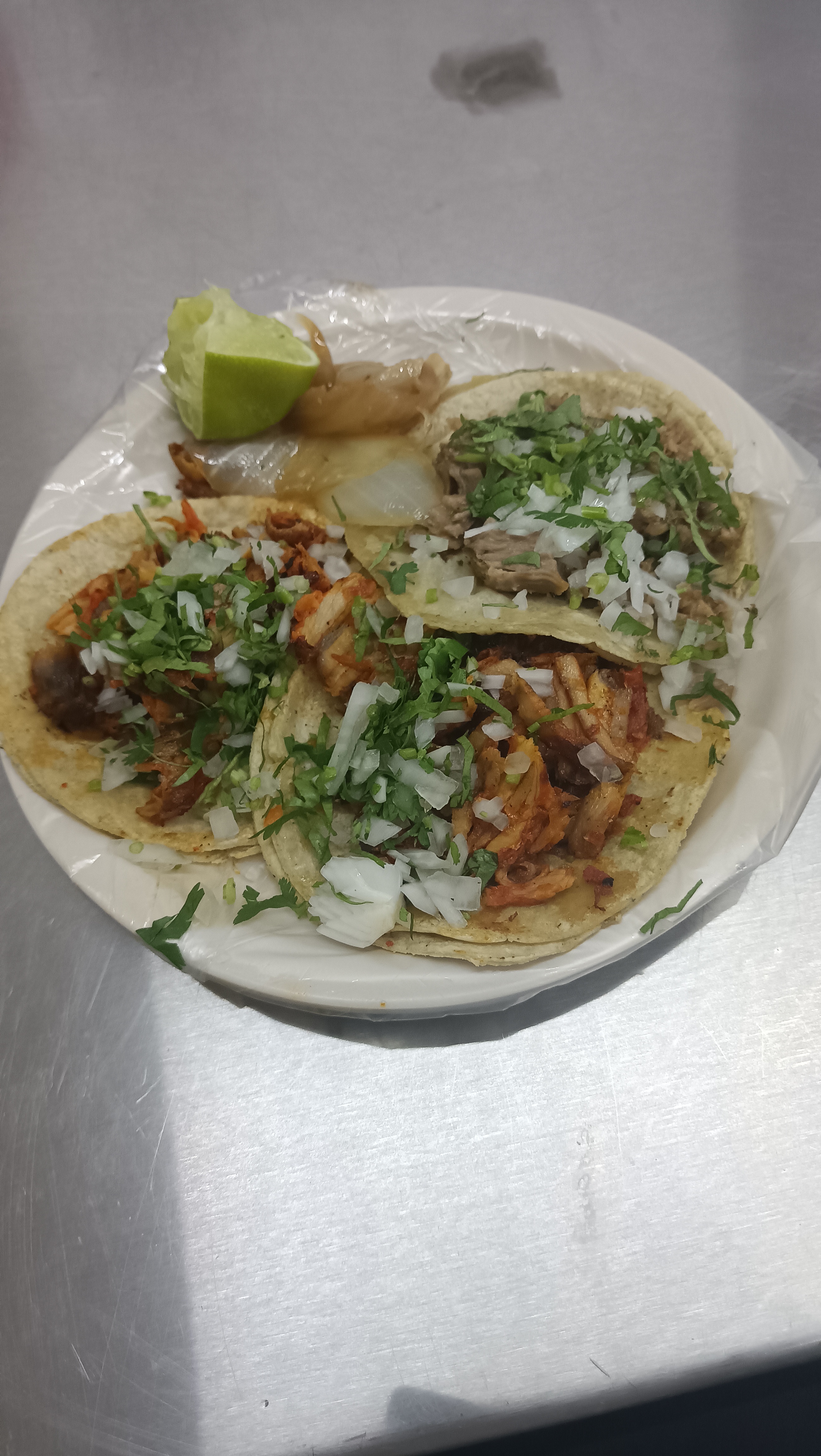 Taqueria los Carnales image 5