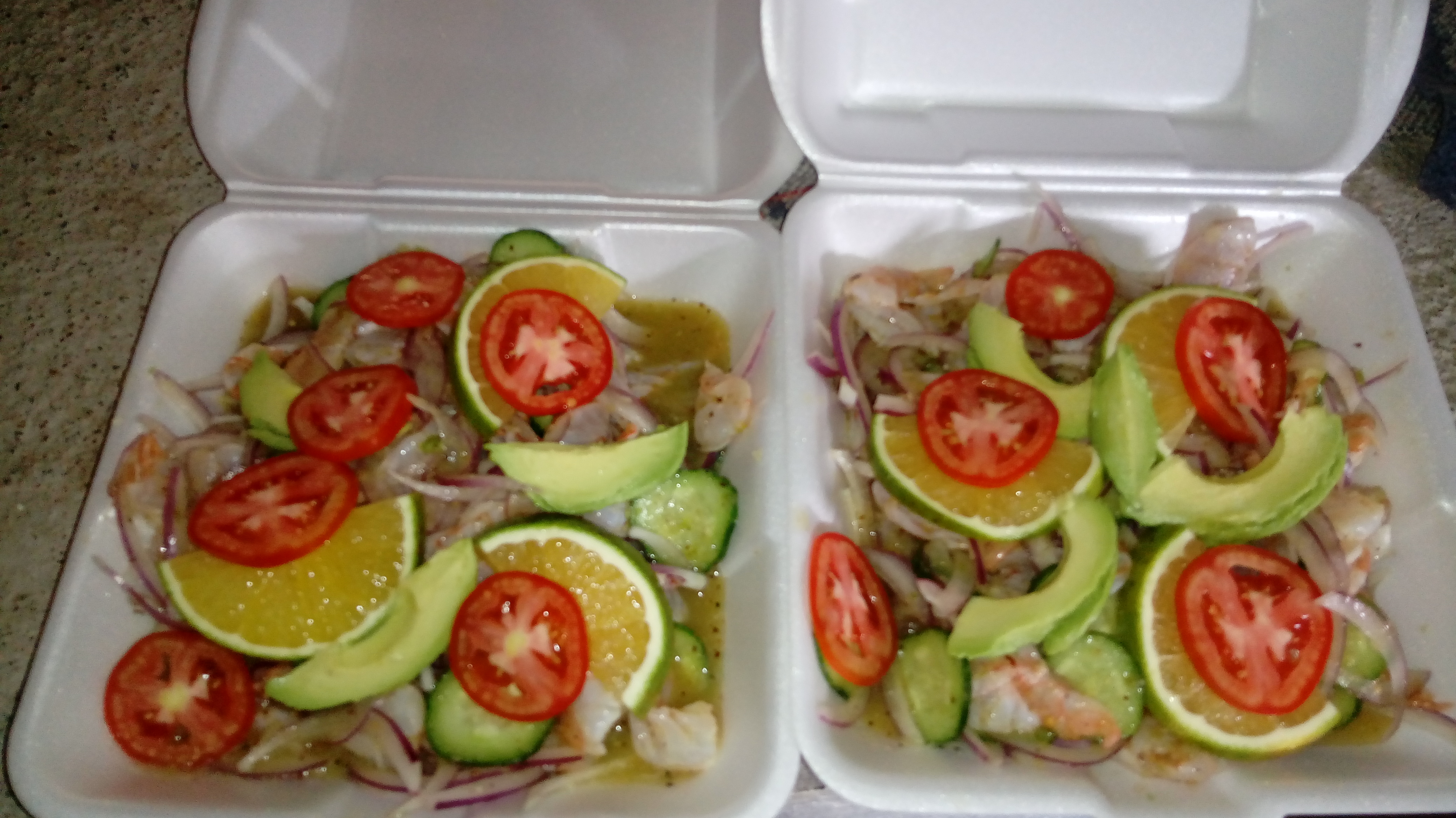 Mariscos el delfin image 1