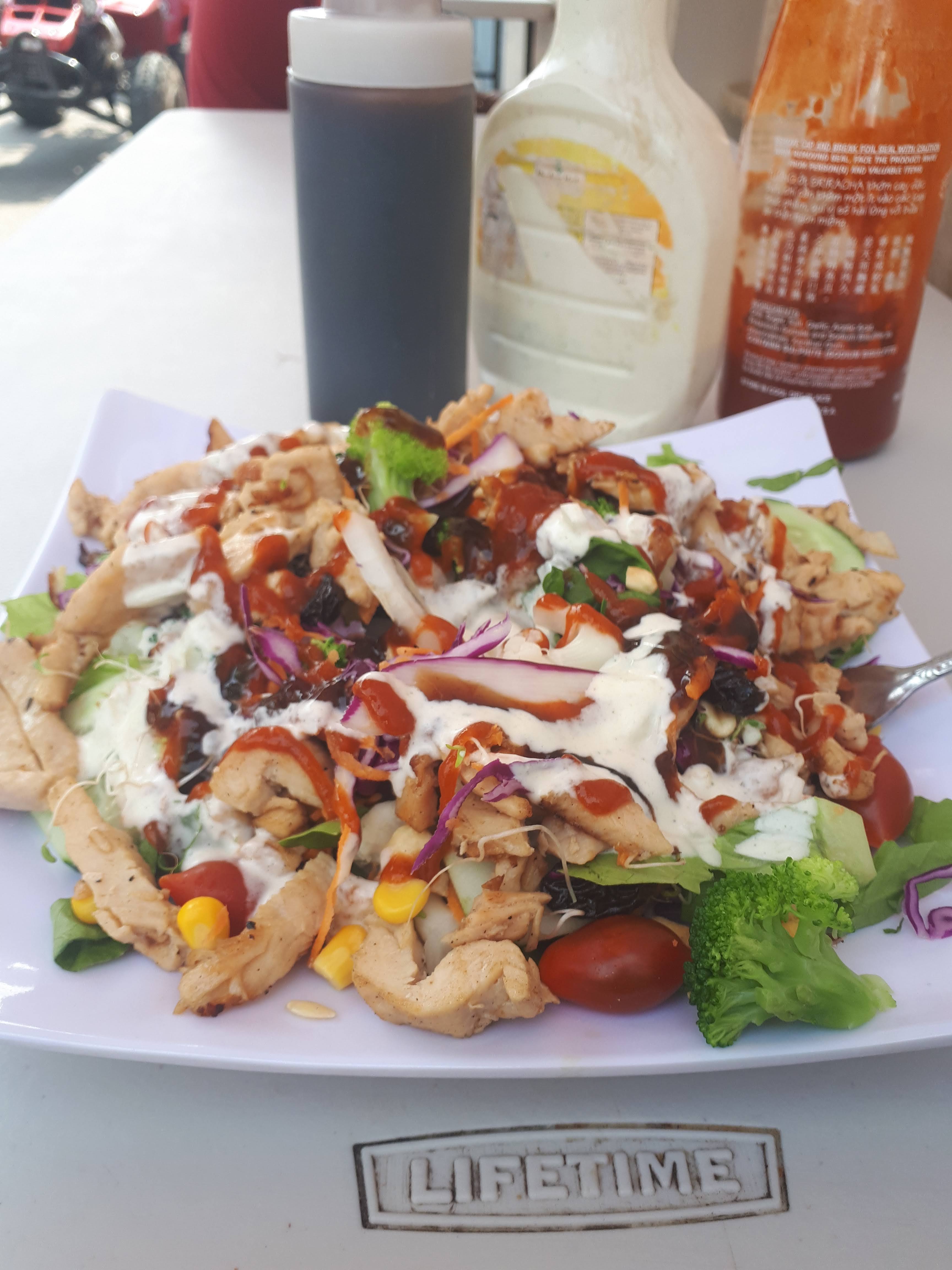 100% SANO ENSALADAS Y MÁS... image 4