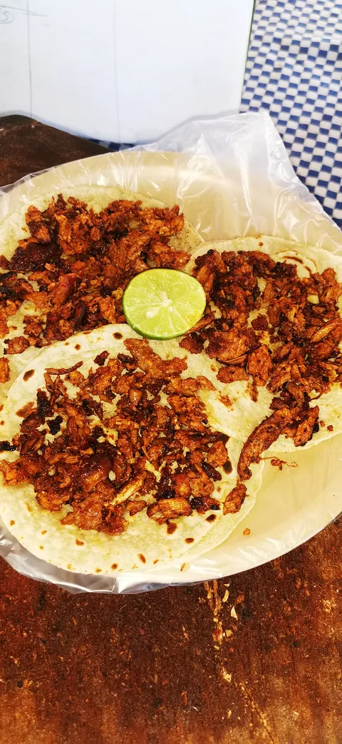 Taquería el Burritaco image 4