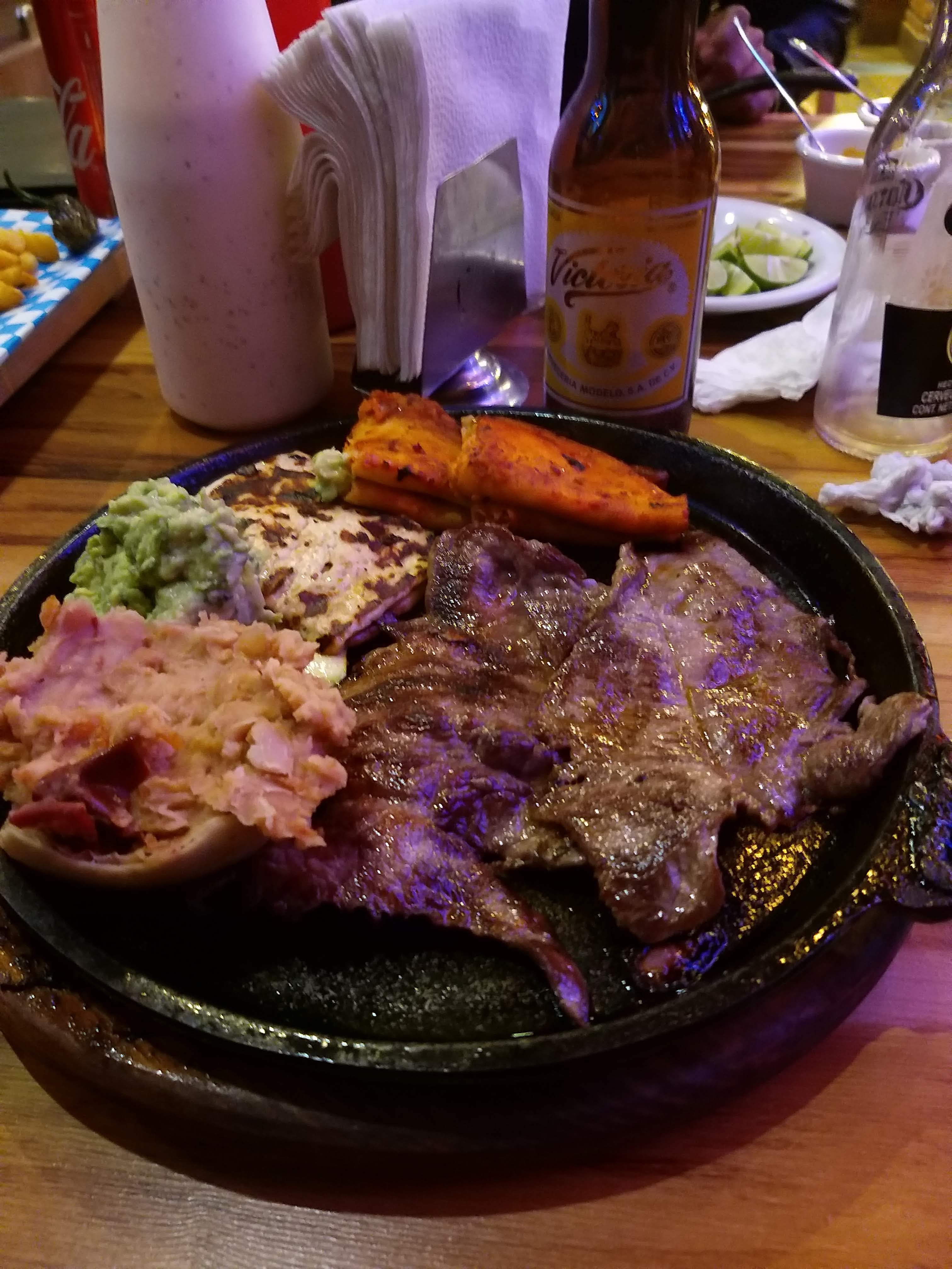 Emperador Restaurant-bar image 7