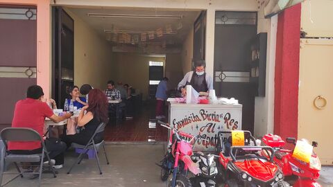 BIRRIA EL MÉDICO image 4