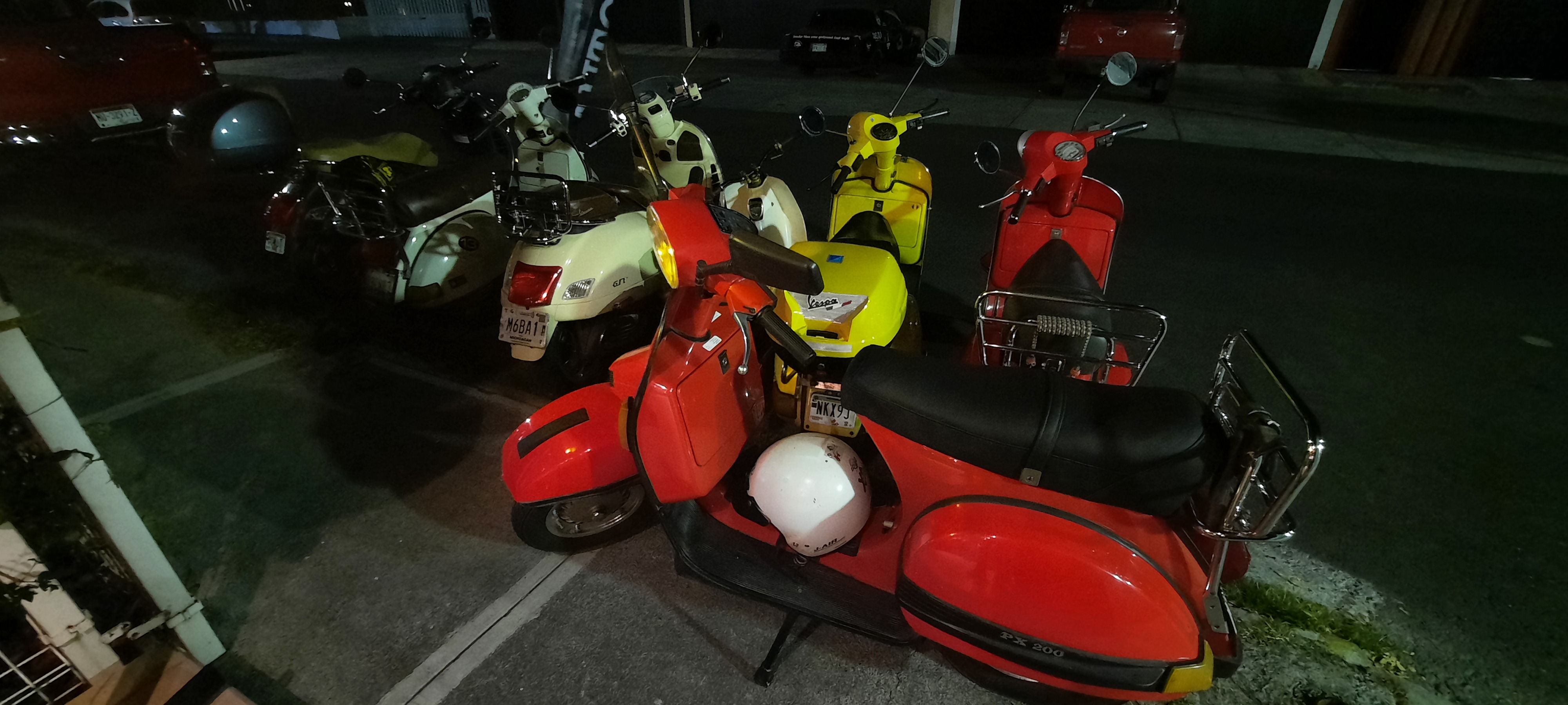 Retromotor House - Autodetallado & Restaurante image 6