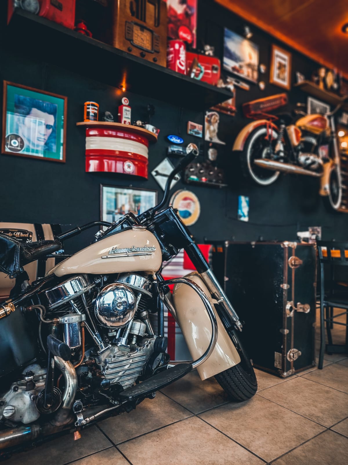 Retromotor House - Autodetallado & Restaurante image 8