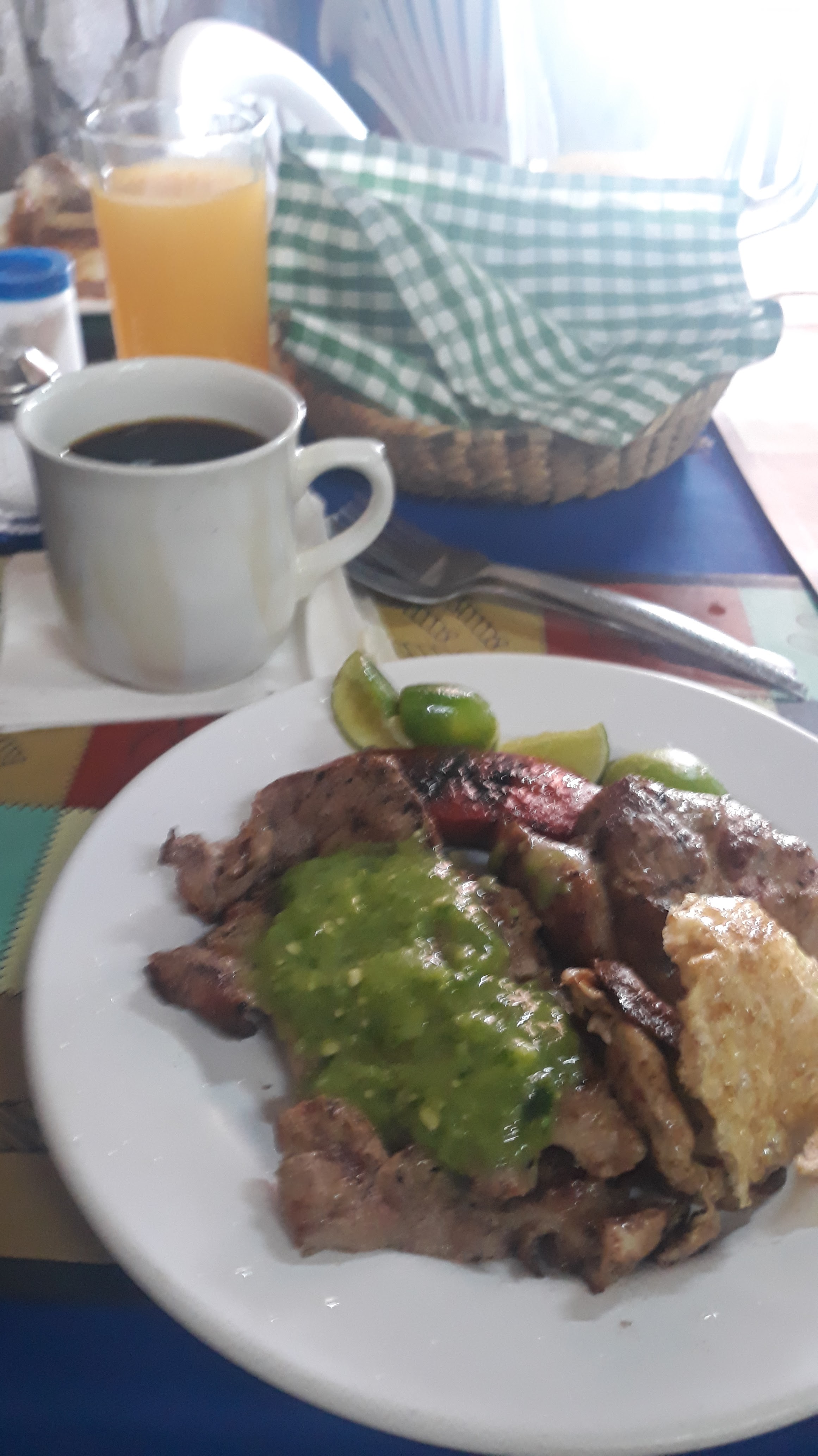 Mi Casa restaurante bufete image 8