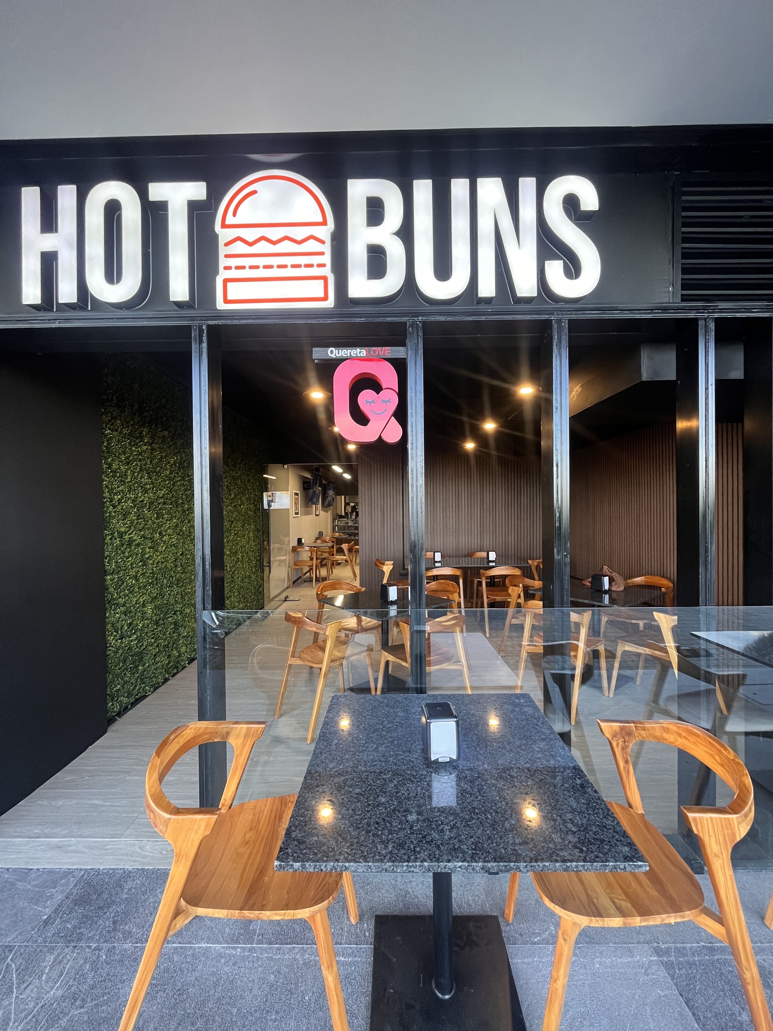 Hot Buns Zibata | Hamburguesas image 1