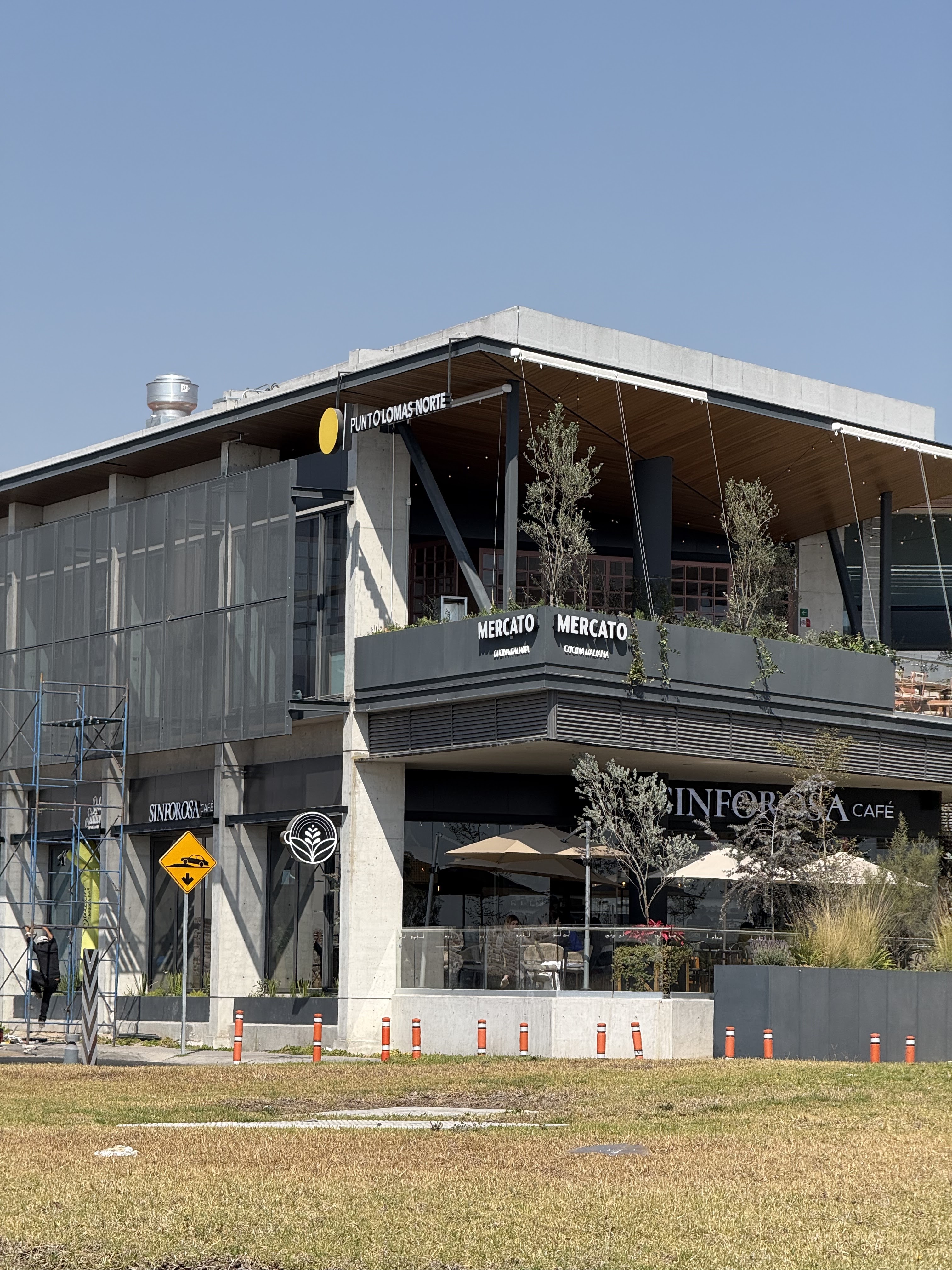 MERCATO RESTAURANT image 8