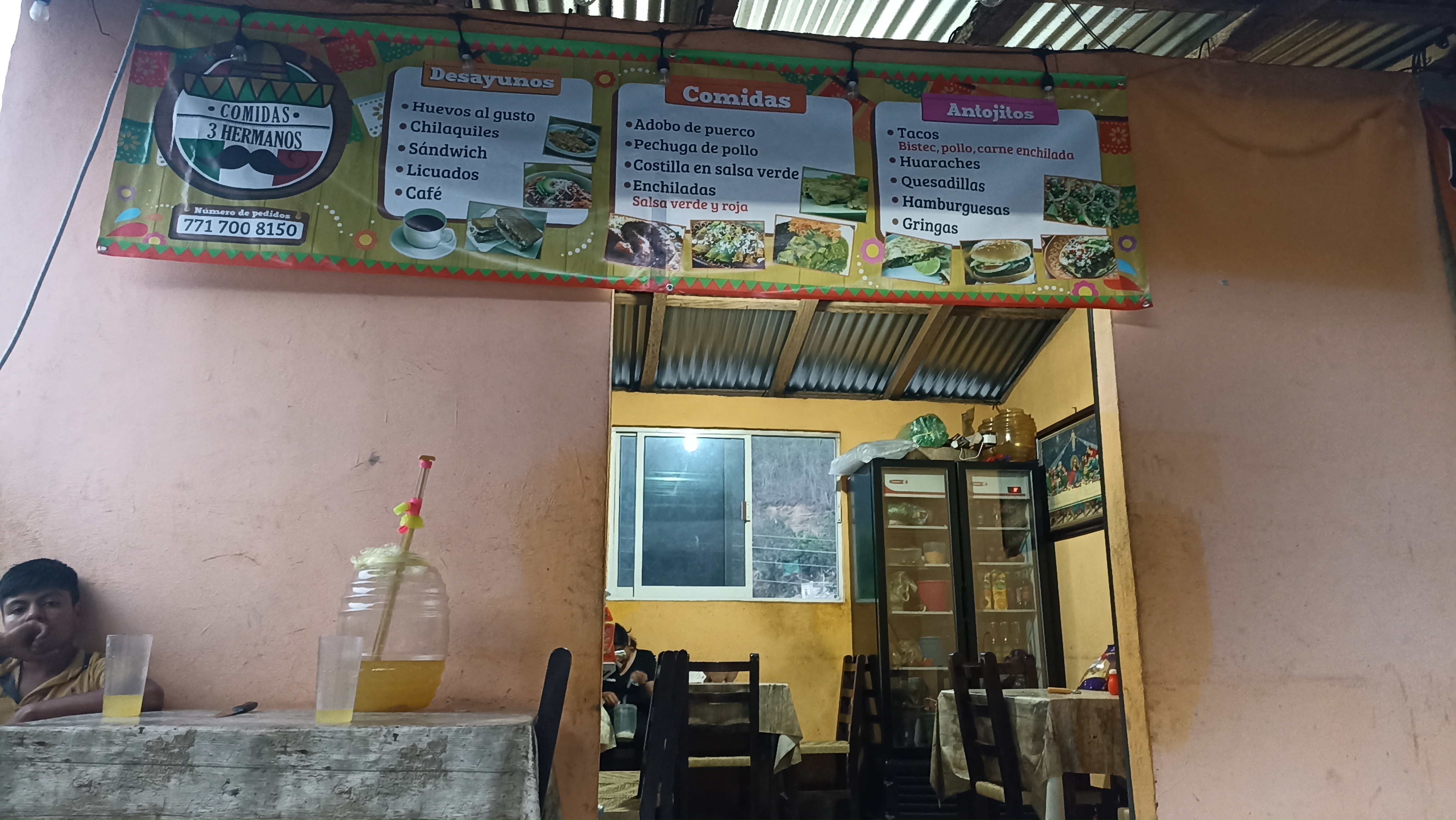 COMIDAS 3 HERMANOS image 5
