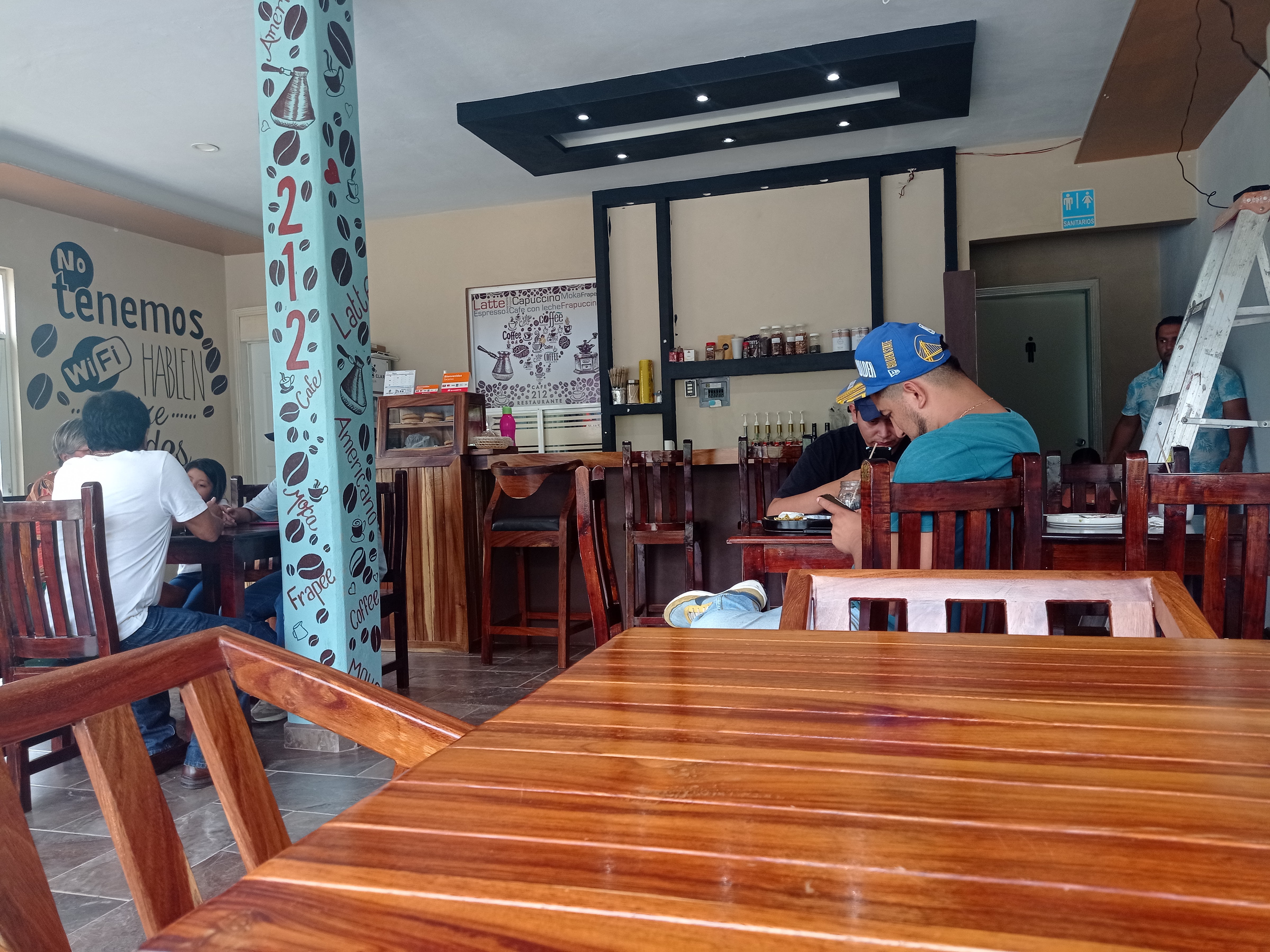 Café 212 Restaurante image 1