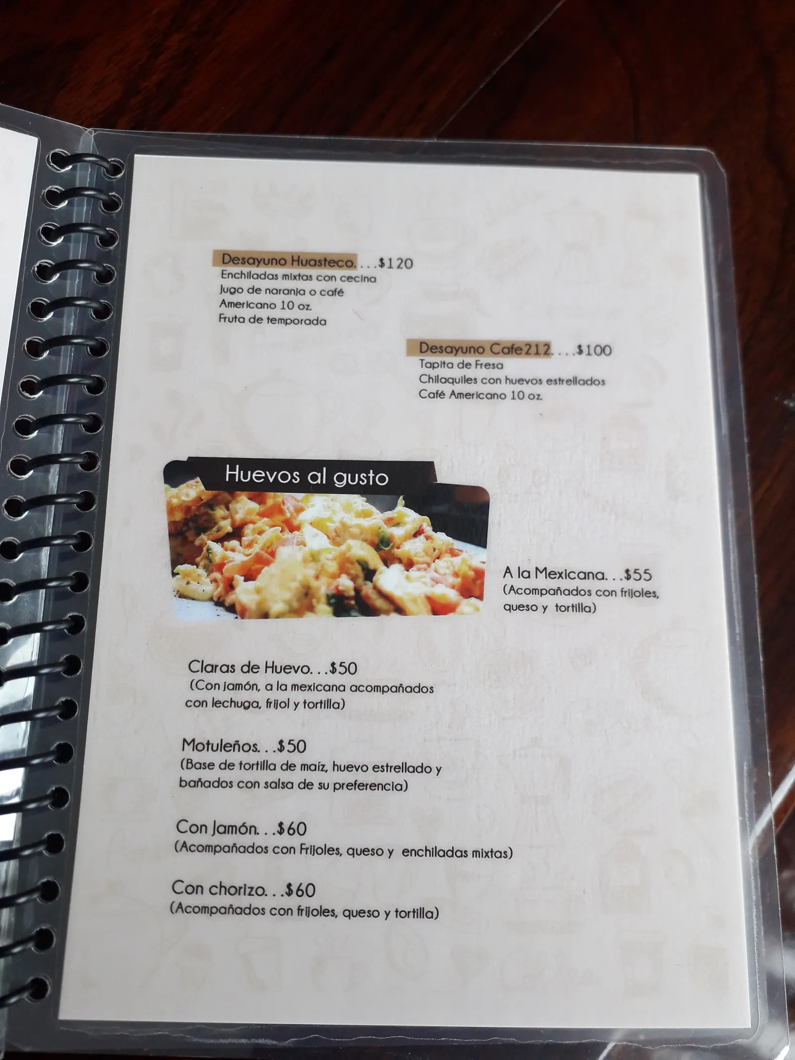 Café 212 Restaurante image 9