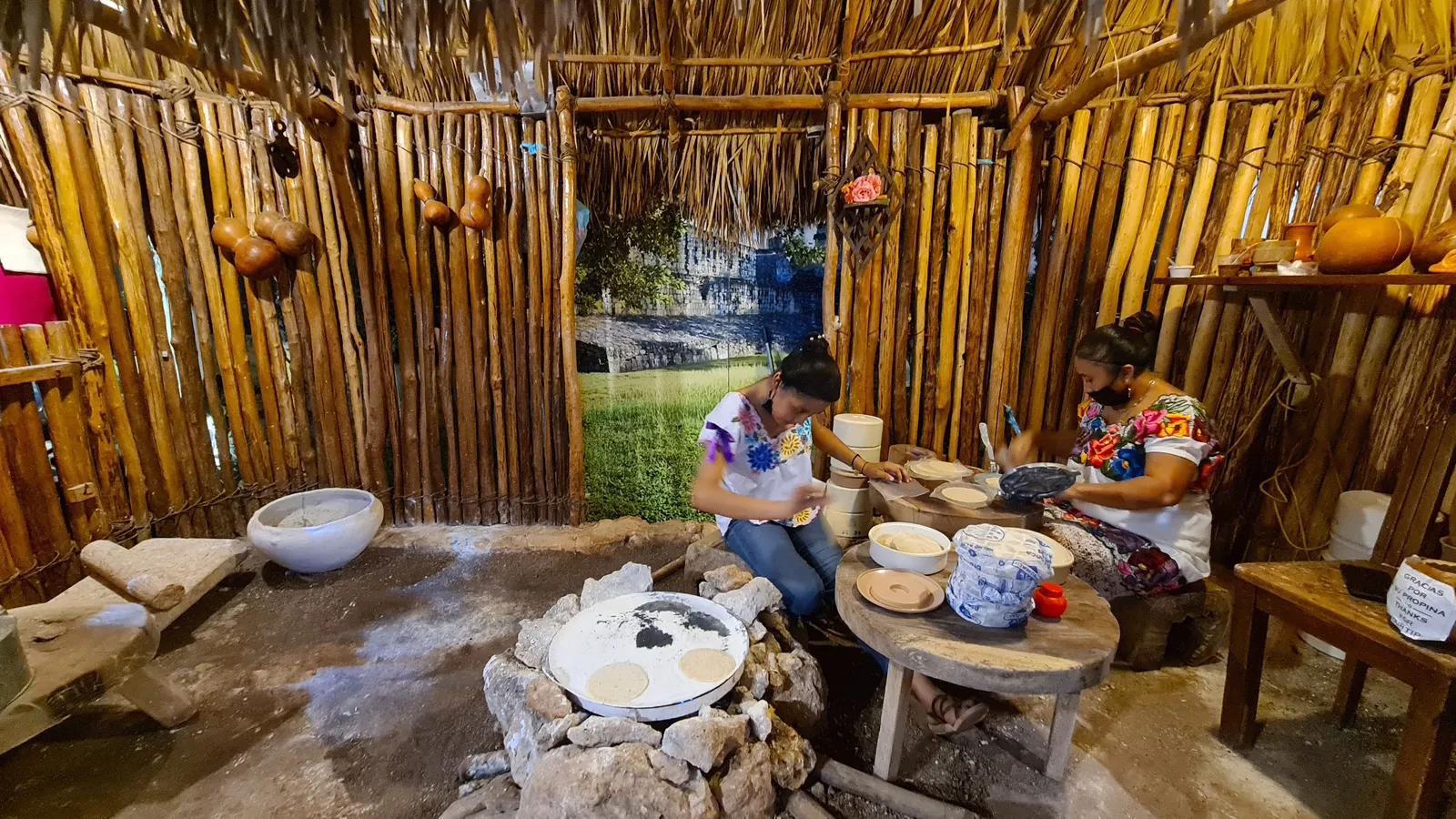 "El Mundo Maya" Restaurant image 3