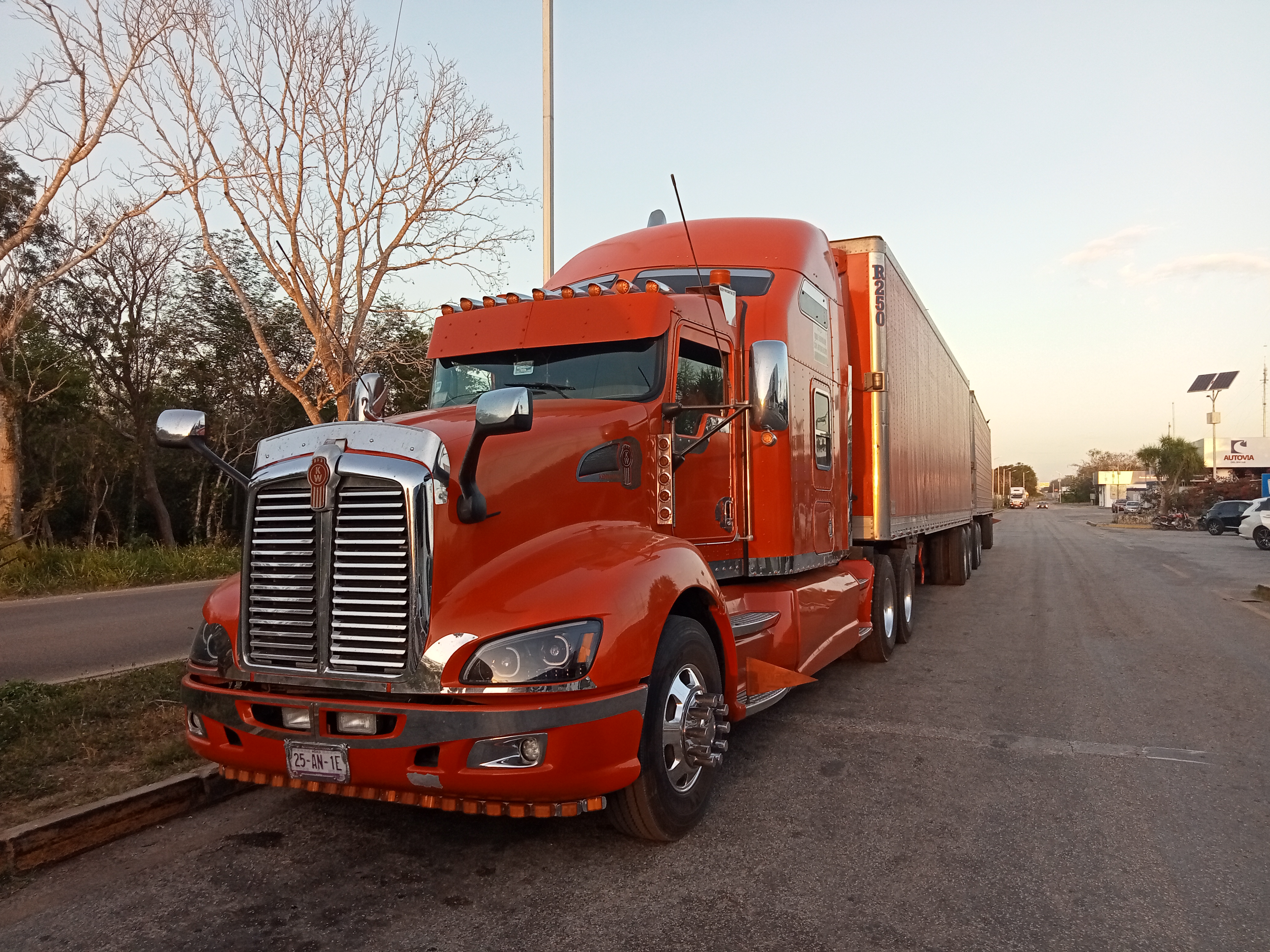 La Tía Restaurante image 8