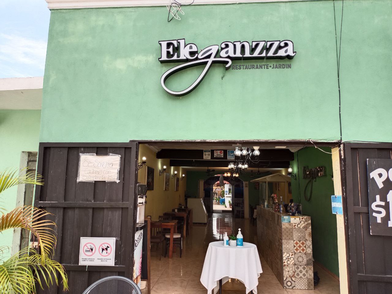 Eleganzza Restaurant image 1