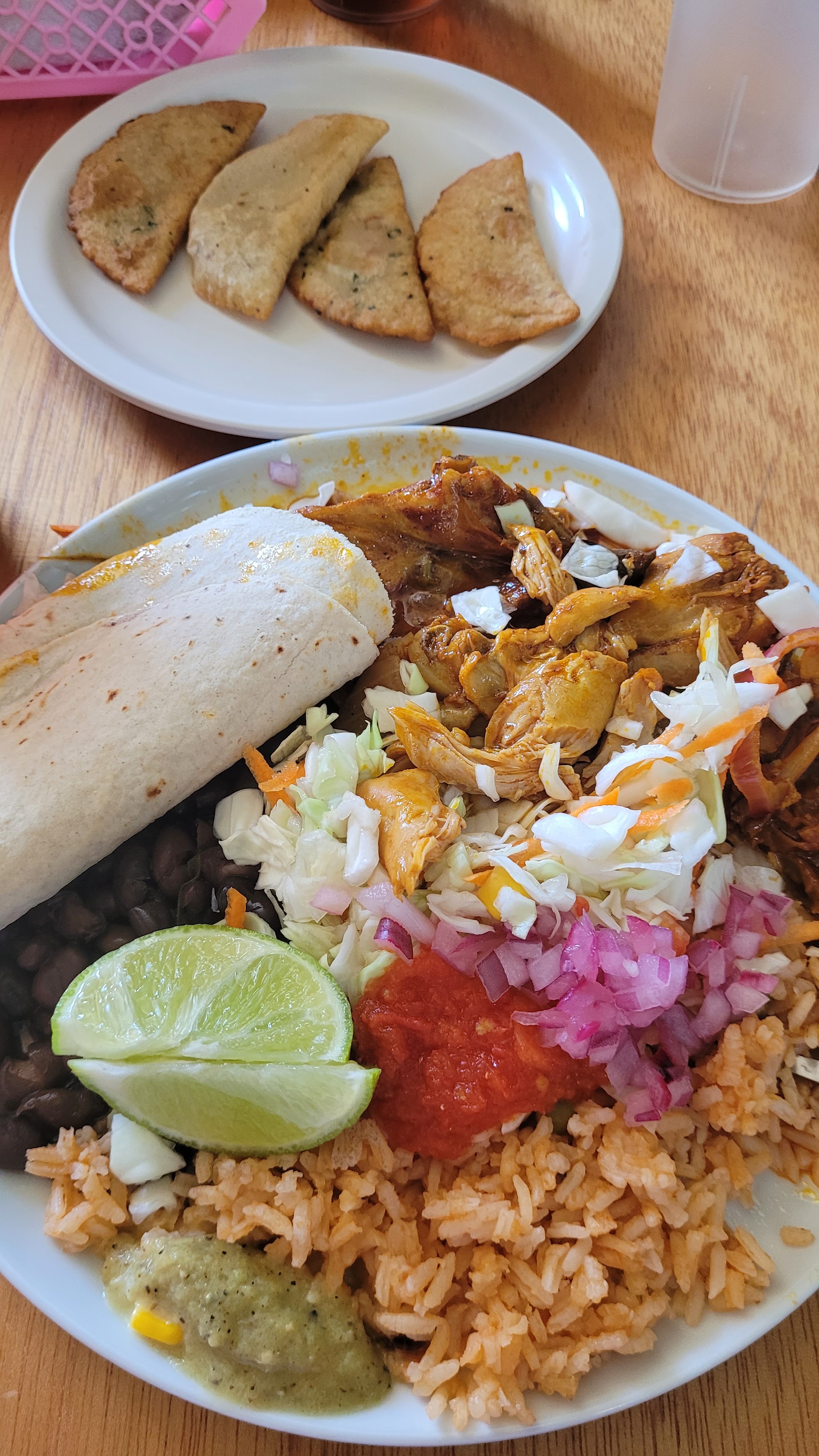 Eleganzza Restaurant image 3