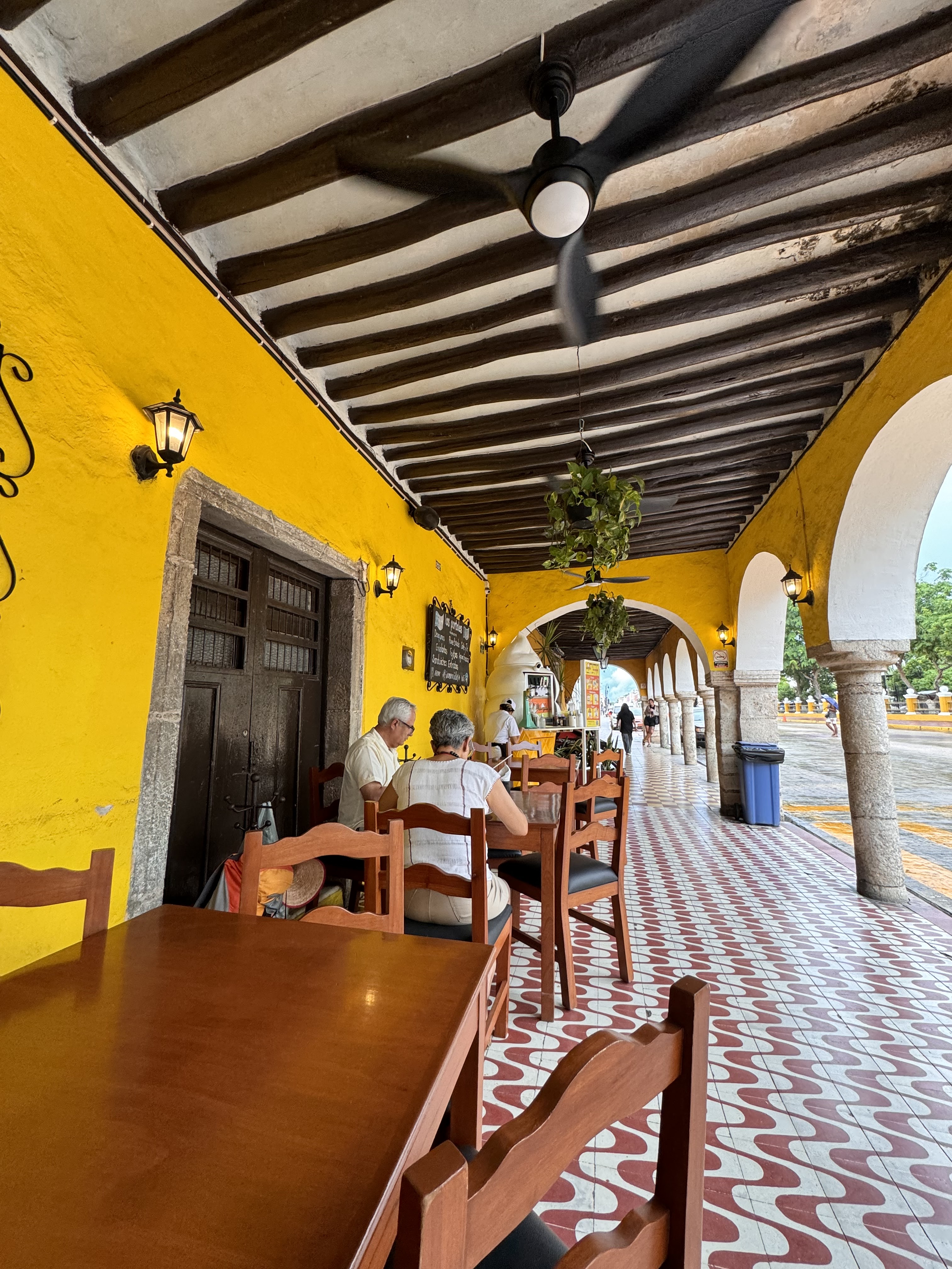 Los Portales Valladolid image 5