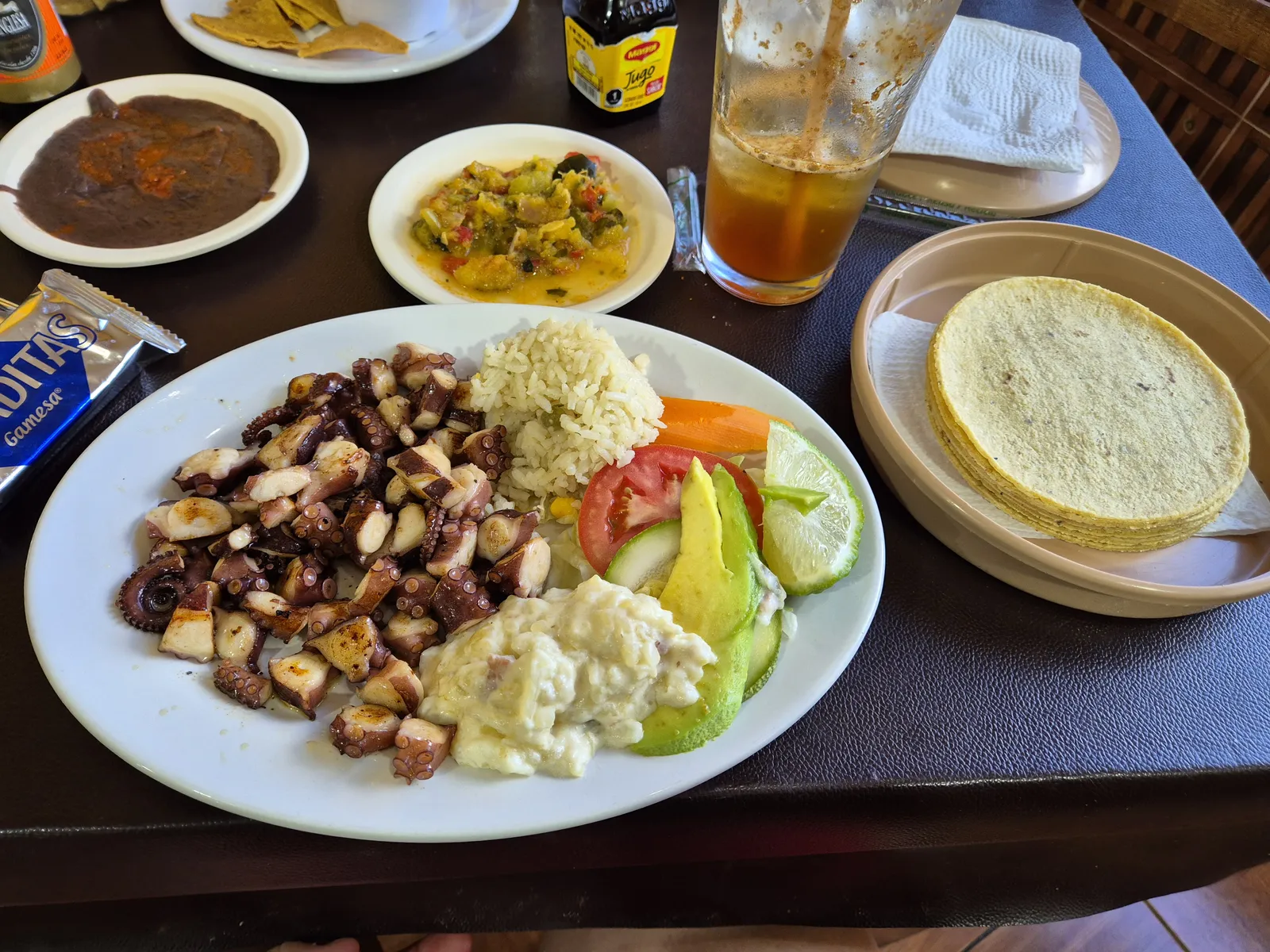Restaurant Gabby & Charlies image 9