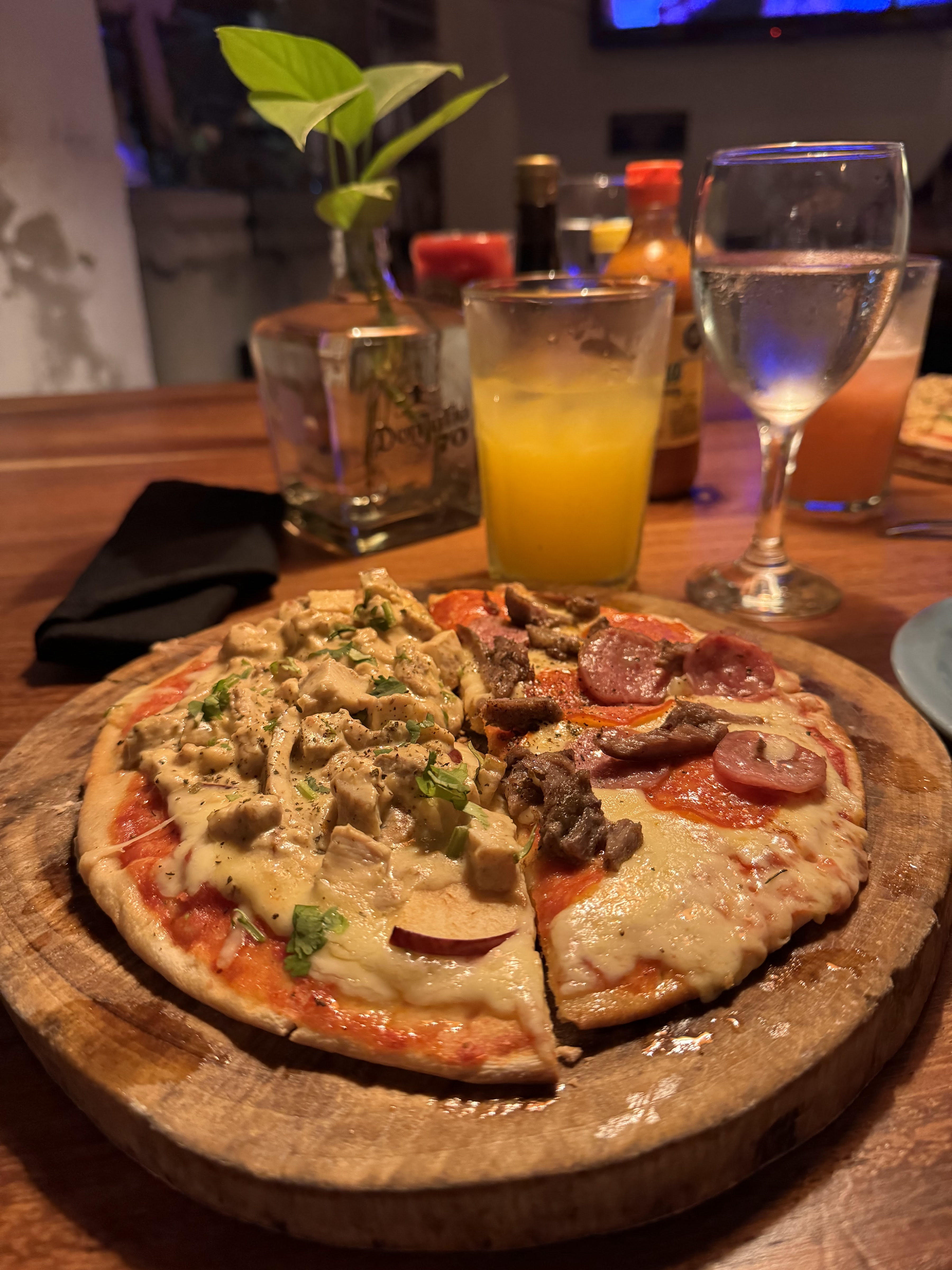 Cafeina Bistro image 5