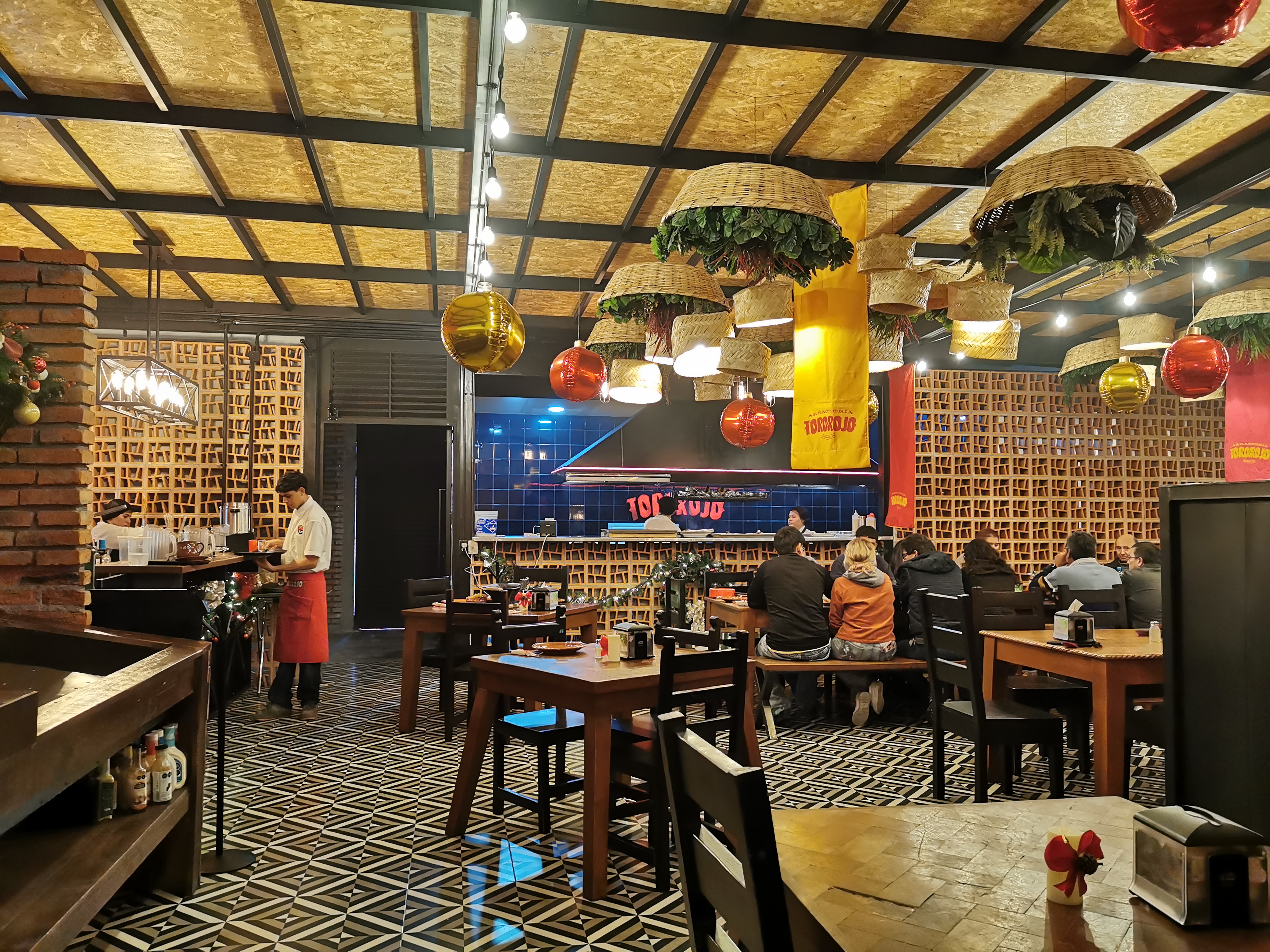 Toro Rojo Arrachería image 10