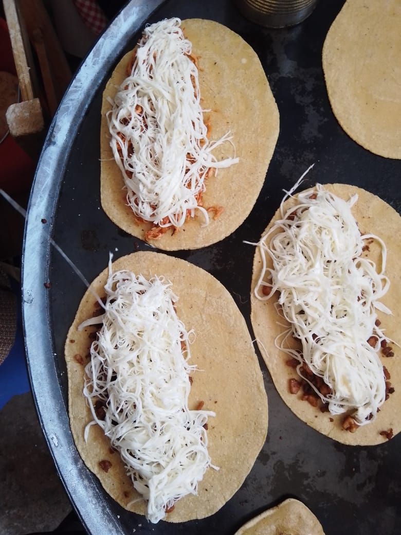 Quesadiyas y tlacoyos Chabelita image 3