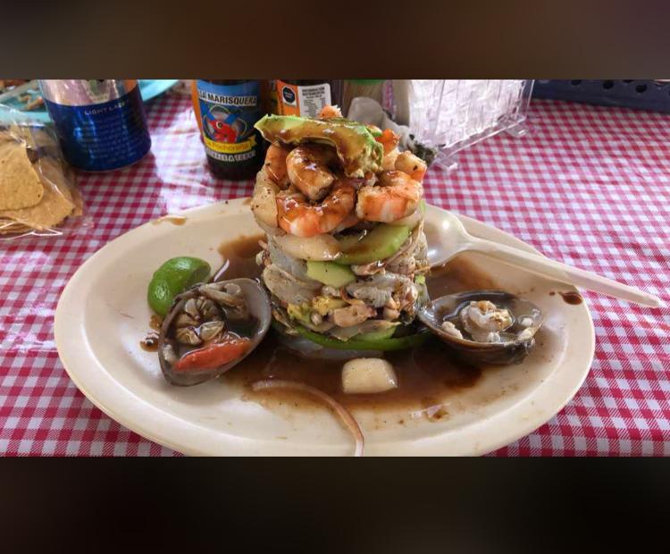 Mariscos L&L image 2