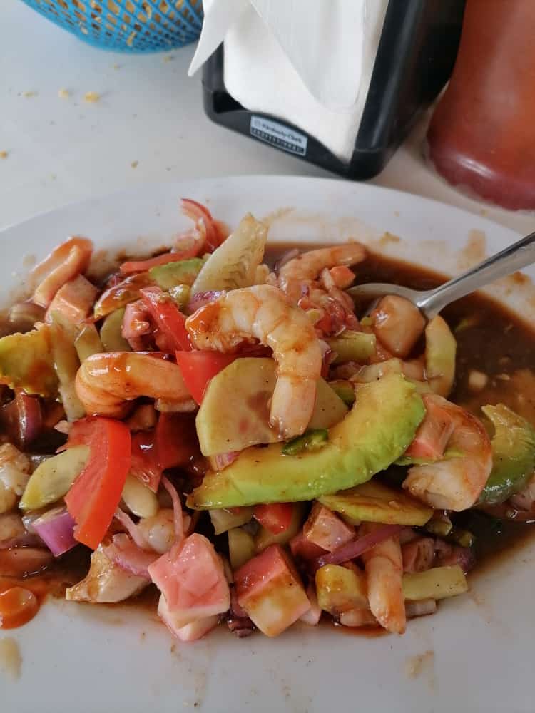 Mariscos el parientito image 2