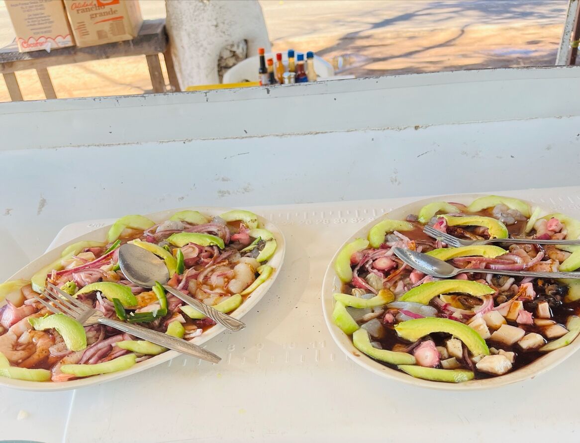 Mariscos el parientito image 3