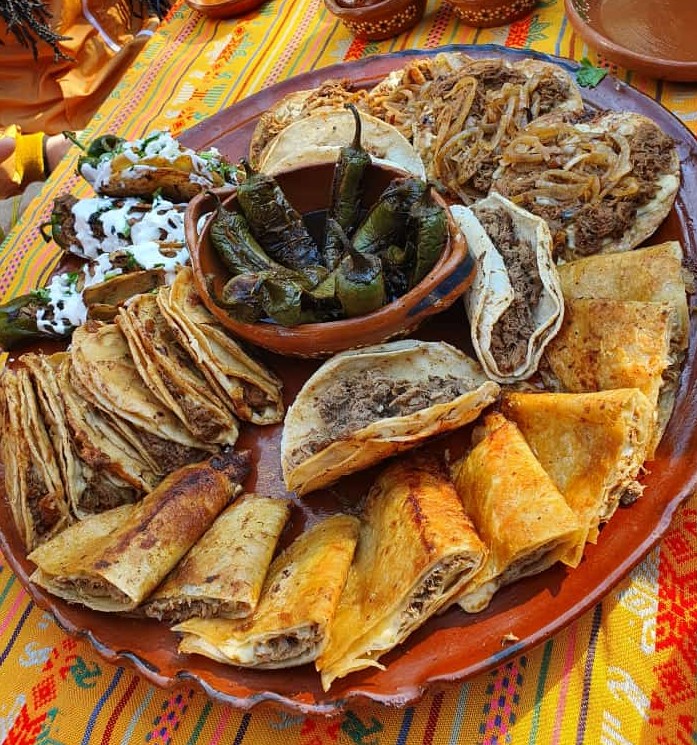 TACOS GR (BIRRIA DE RES Y CABEZA) image 4