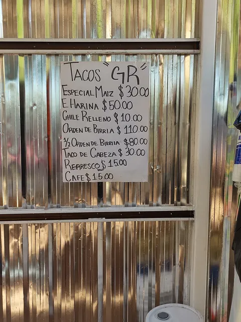 TACOS GR (BIRRIA DE RES Y CABEZA) image 8