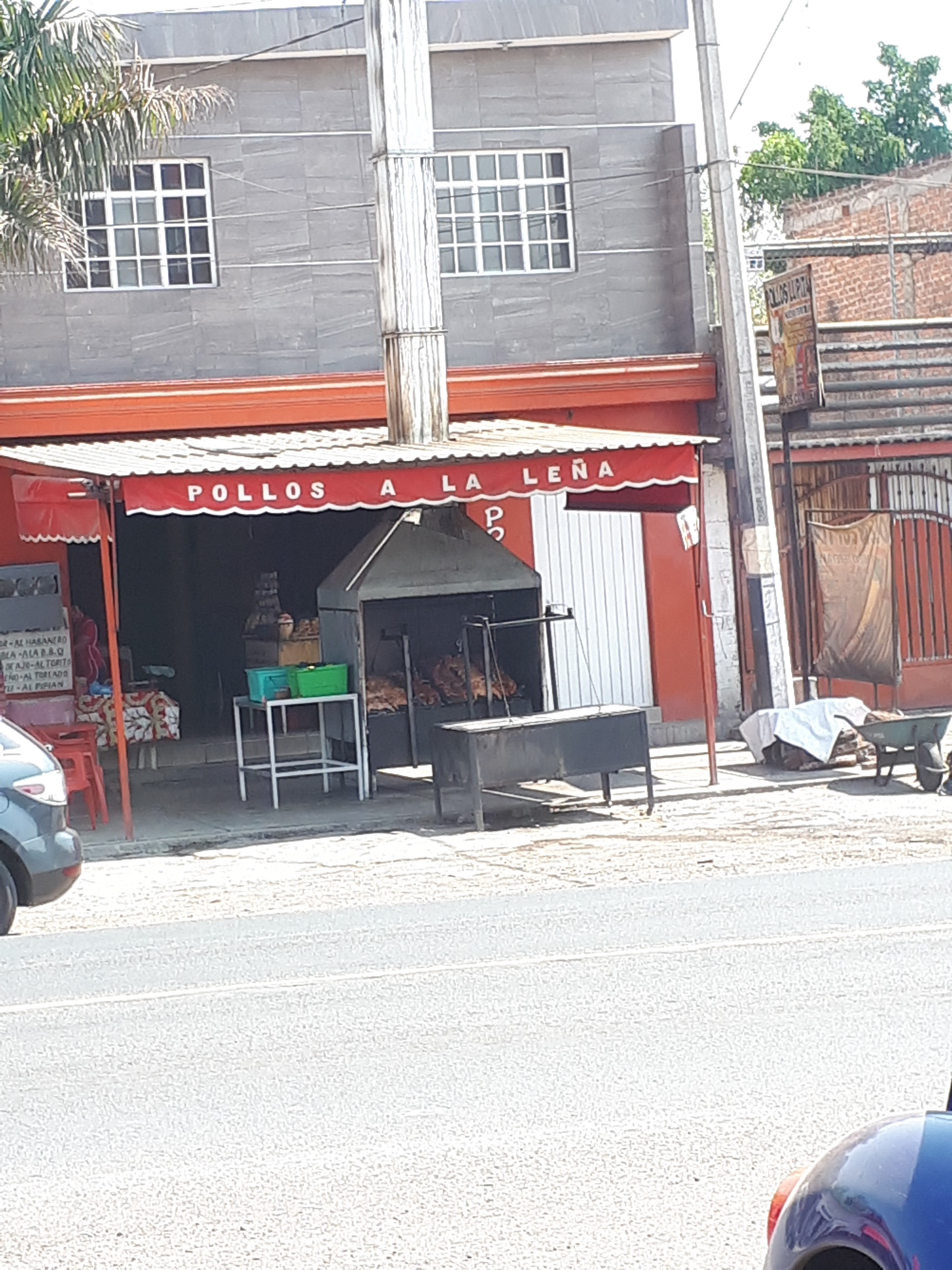 Pollos lupita image 1